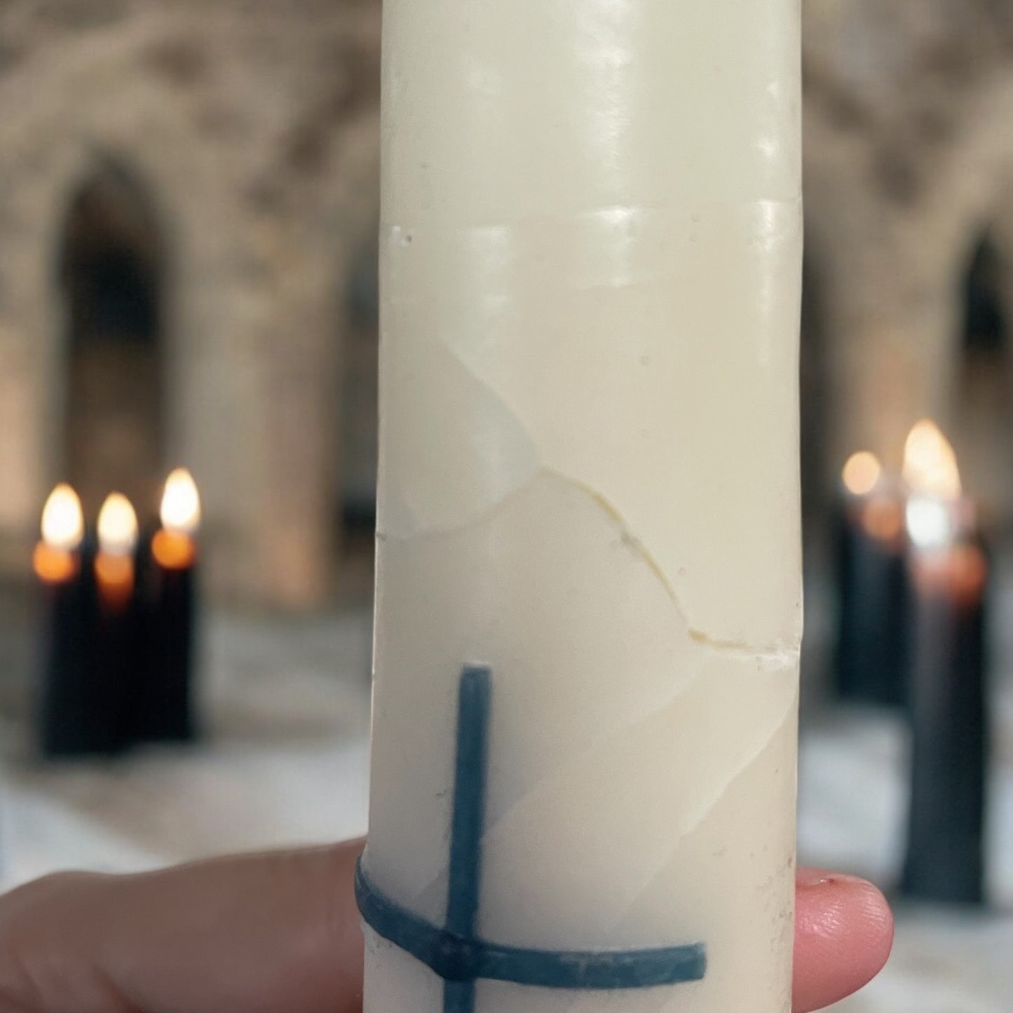 Cero battesimale con serpente simbolo del peccato originale anni ‘50