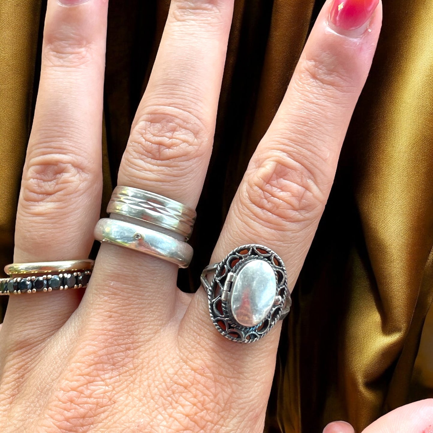 Antico e raro poison ring, anello da veleno fine ‘800 primo ‘900, argento punzonato