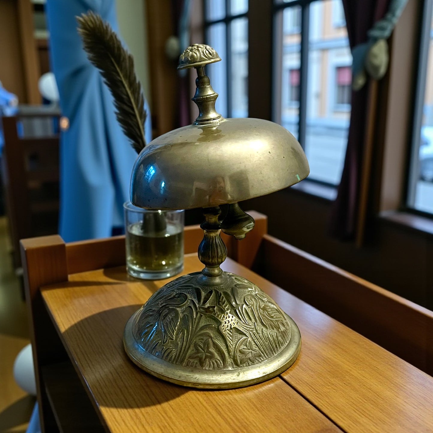 Campanello da banco vittoriano in stile liberty
