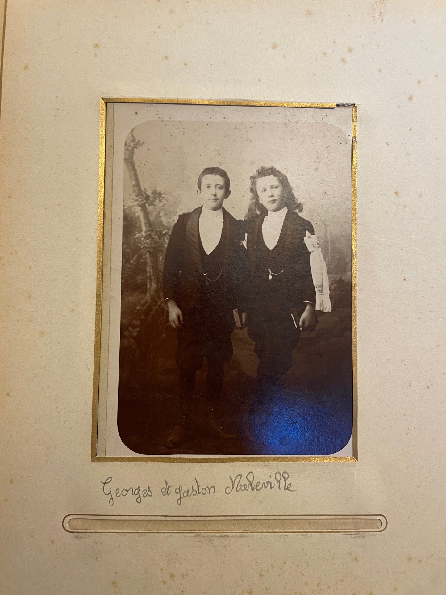 Album antico fine ‘800 con 19 ritratti della famiglia Melville