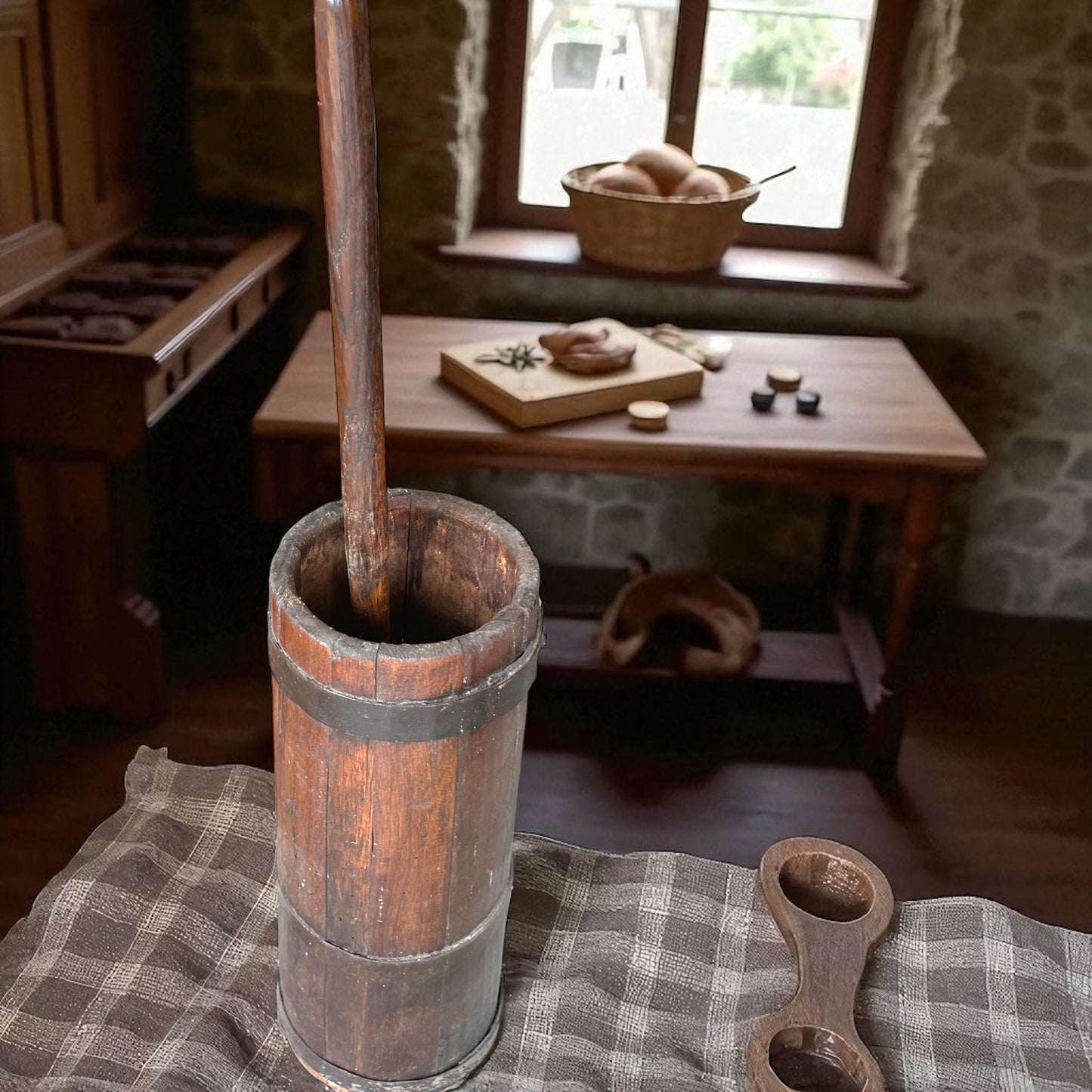 Antica grande zangola fine ‘800 con pistone