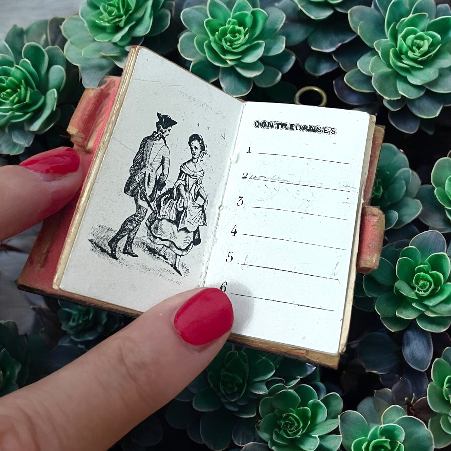 Carnet de bal fine ‘800, con scudo d’argento per iniziali, da chatelaine