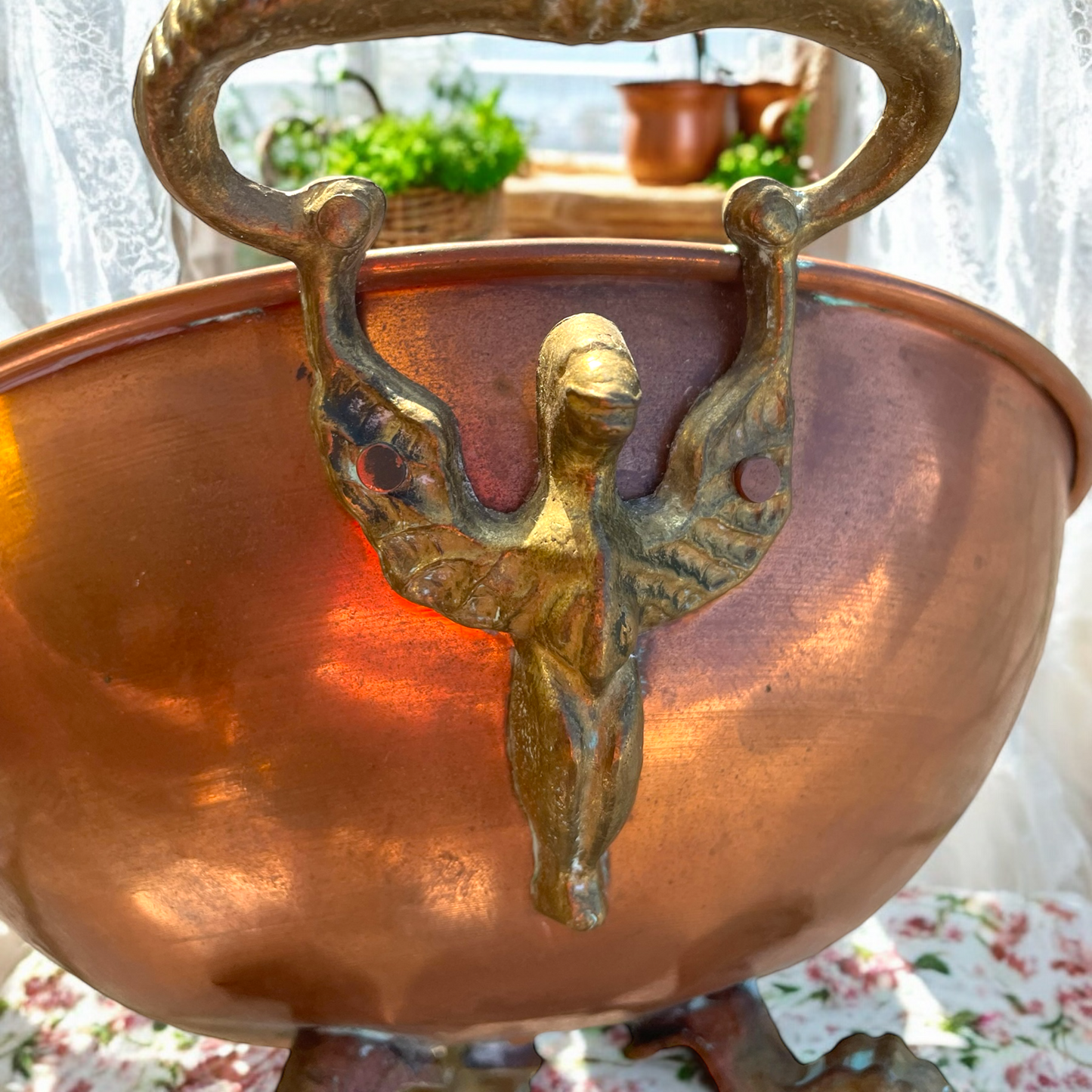 Ciotola alzata in rame anni ‘50