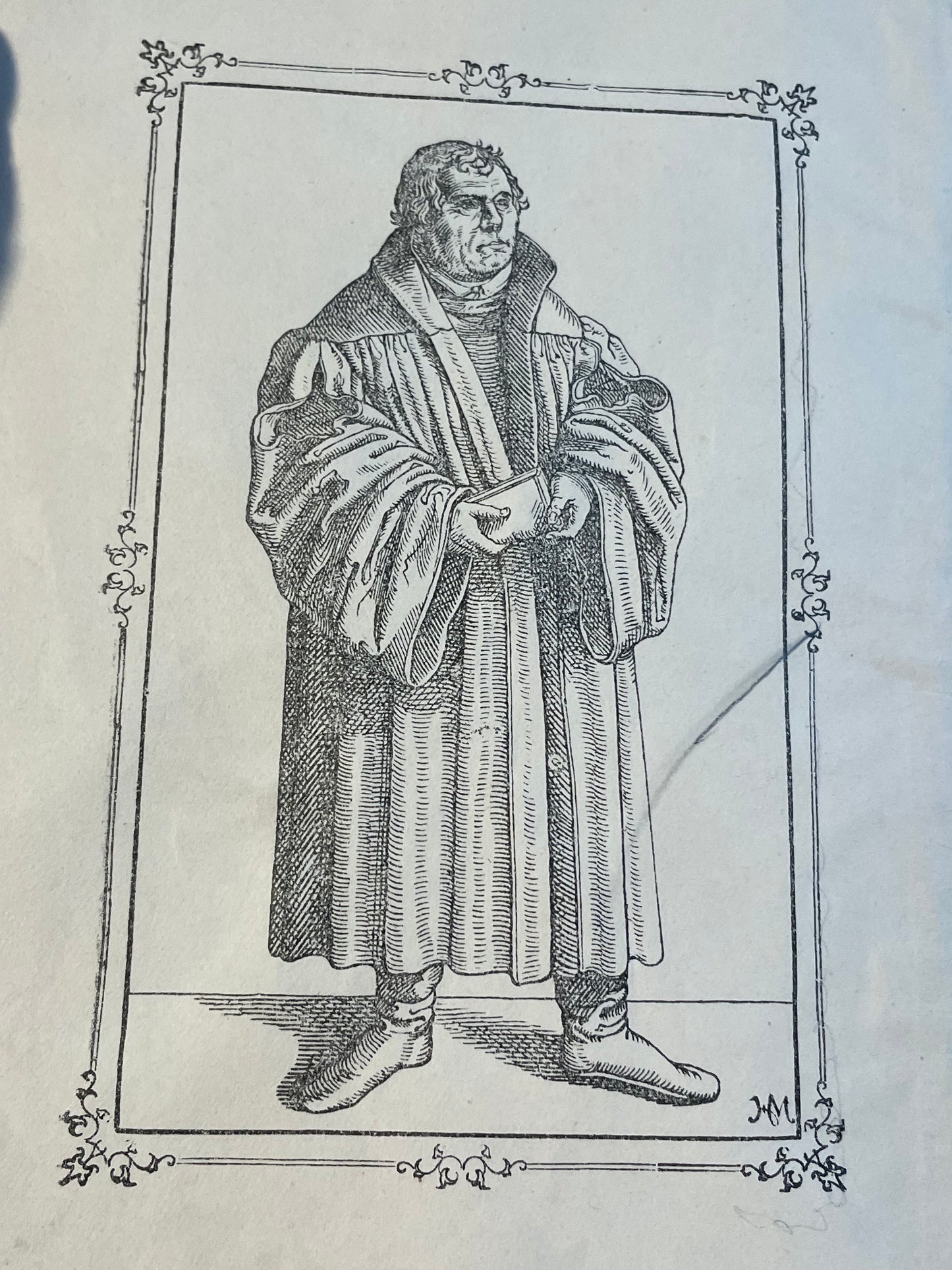 Antica Bibbia luterana del 1904 in caratteri gotici