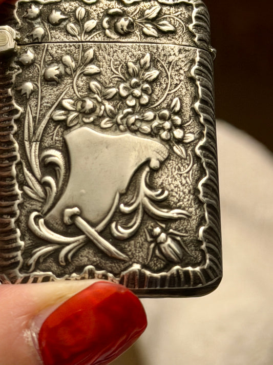 Vesta case in argento massiccio francese, cesello finissimo liberty fine ‘800