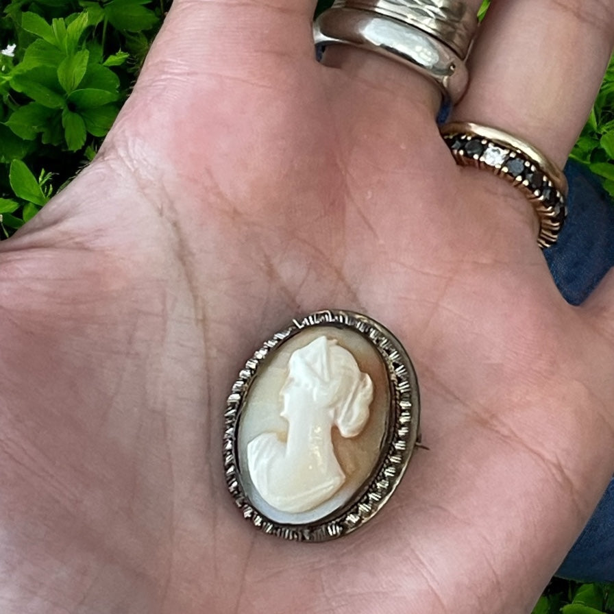 Spilla / pendente antico anni ‘30 cameo su conchiglia
