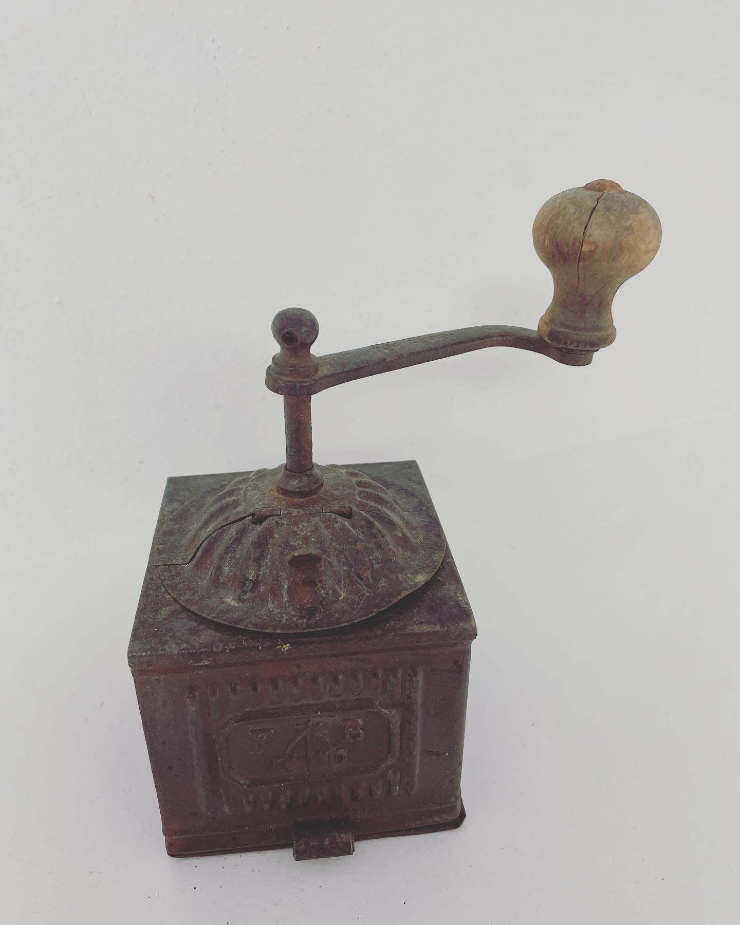 Three Spade Coffee Grinder