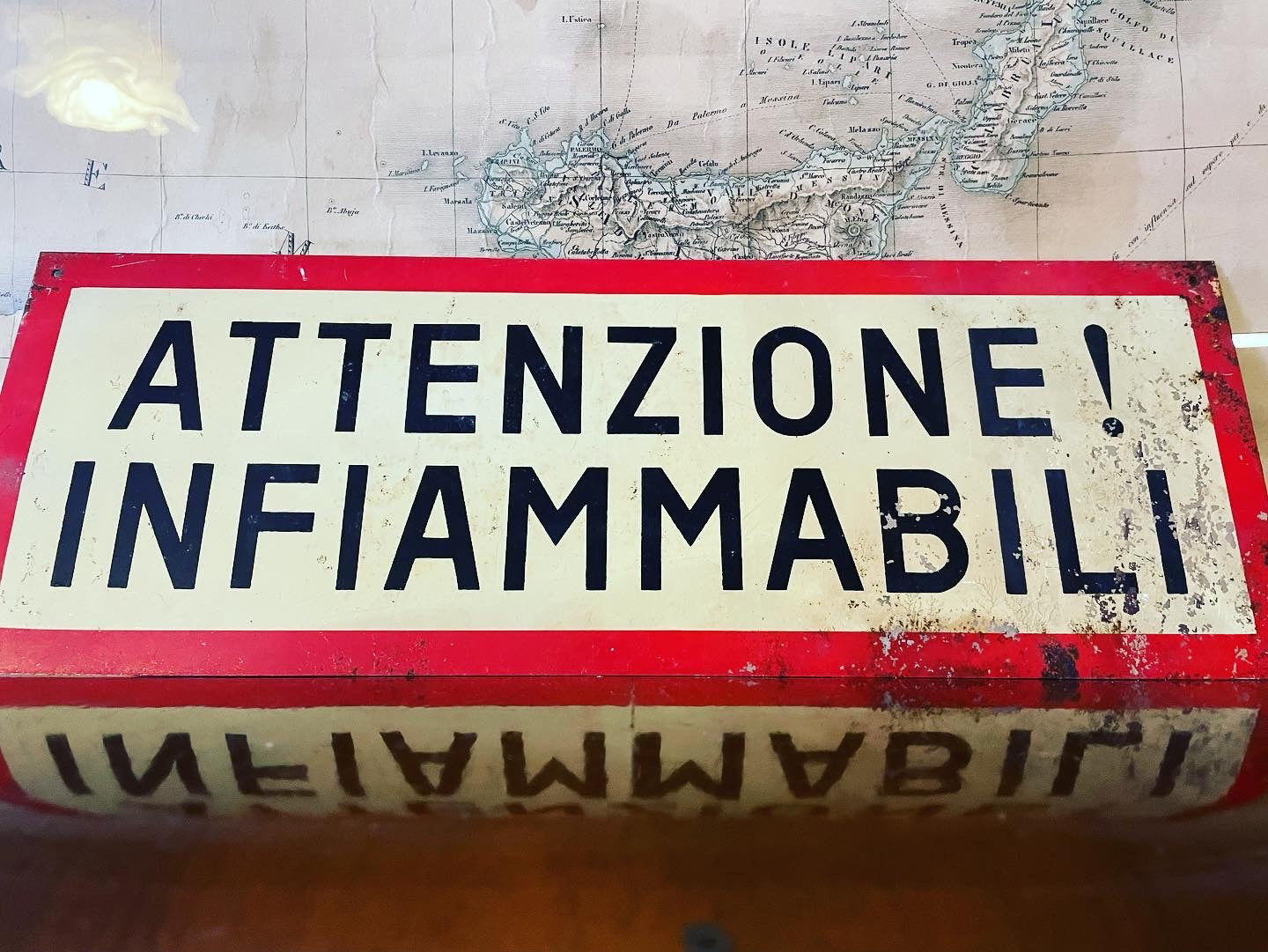 Attenzione infiammabili