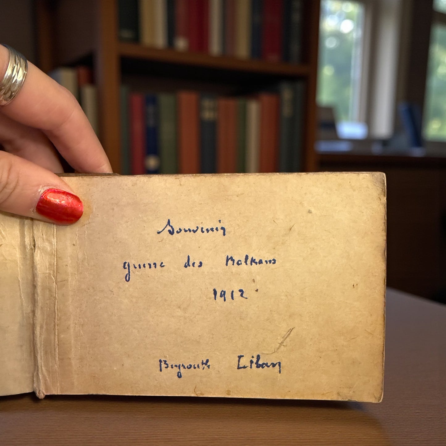 Antico erbario Terra Santa Gerusalemme fine ‘800 - primo ‘900 con copertina in ulivo e dedica manoscritta