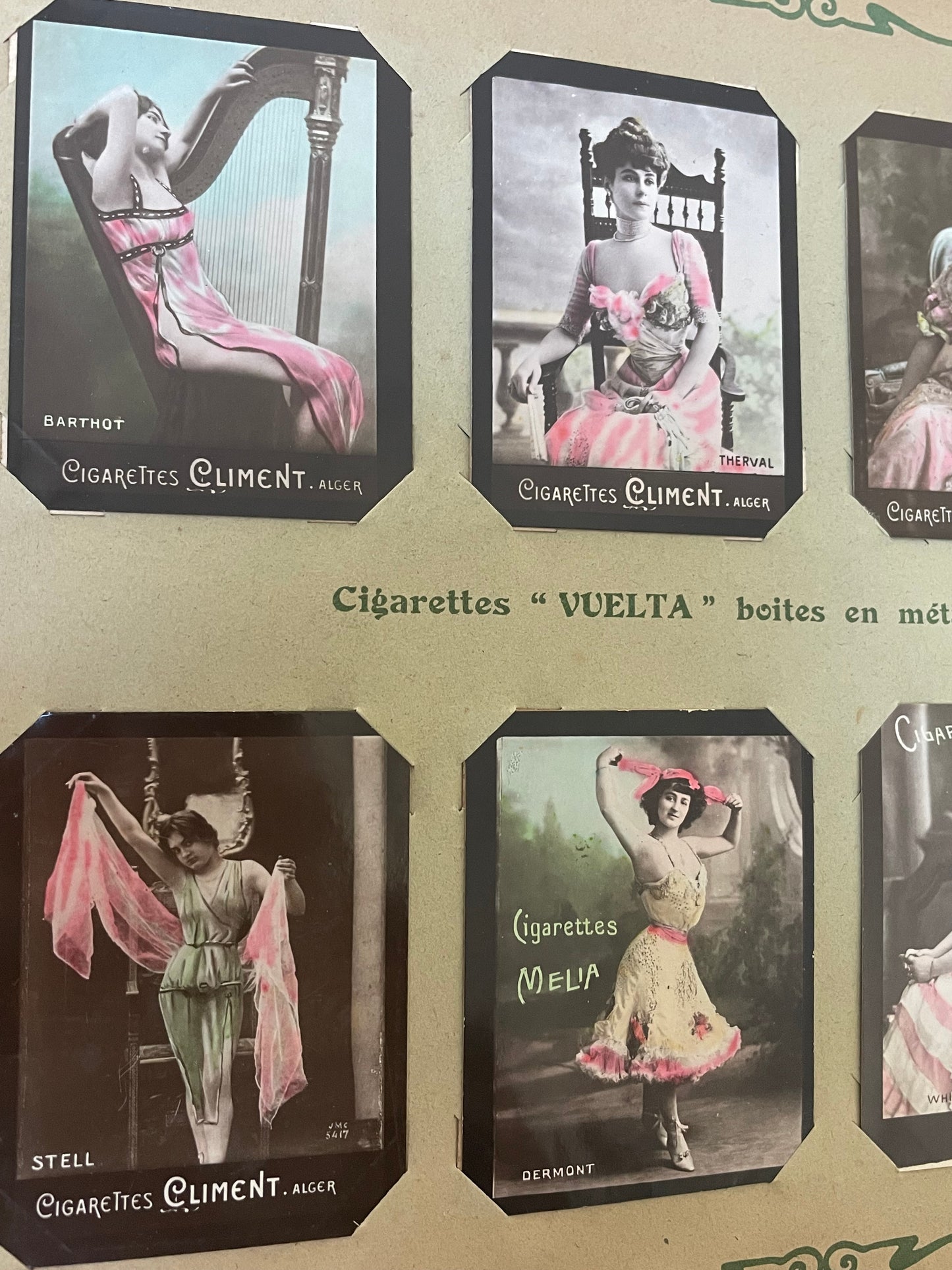 Antico album di Ephemera pubblicitari 1906, foto virate femminili, completo, Climent pz 400.