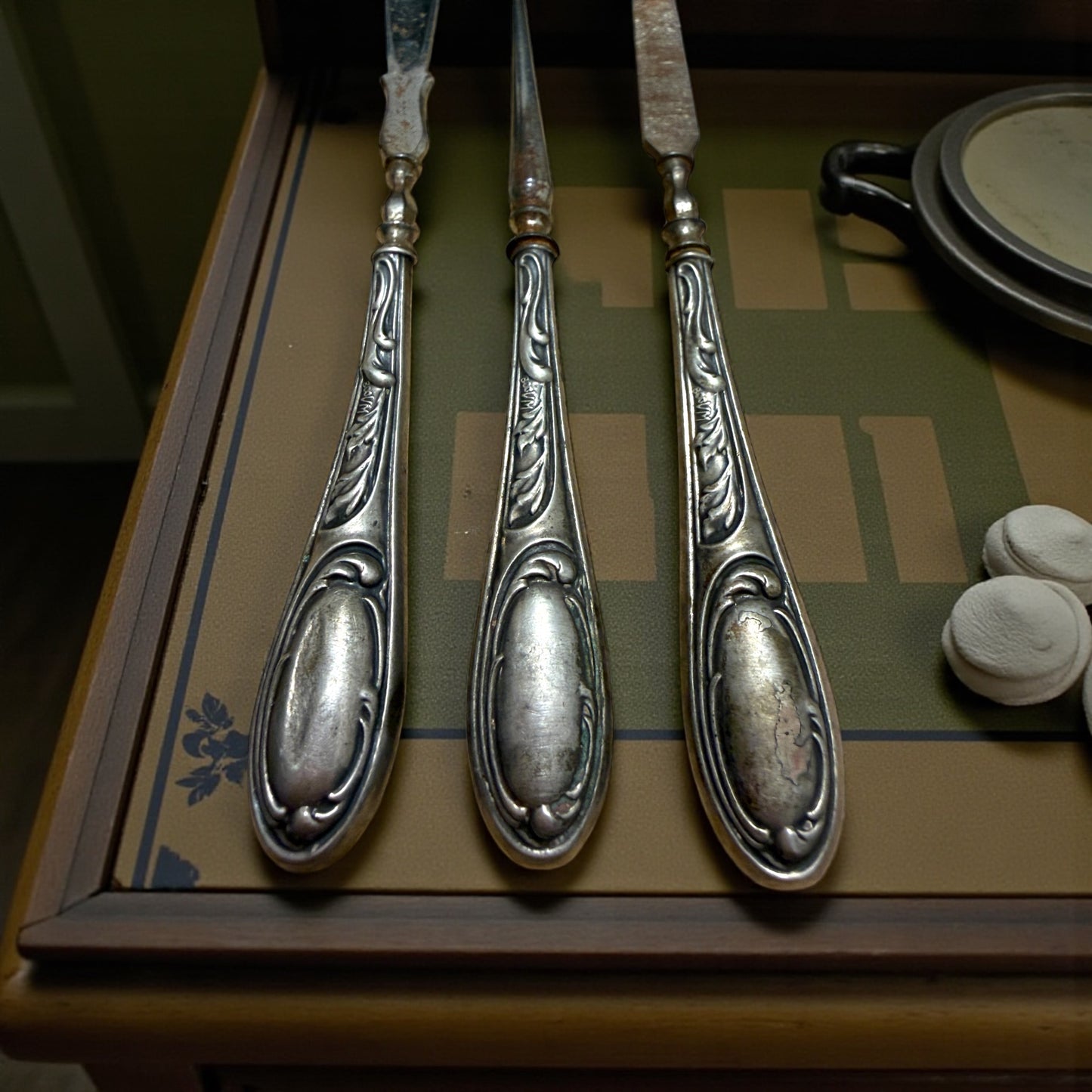 Set femminile Liberty con manico in argento ottocento