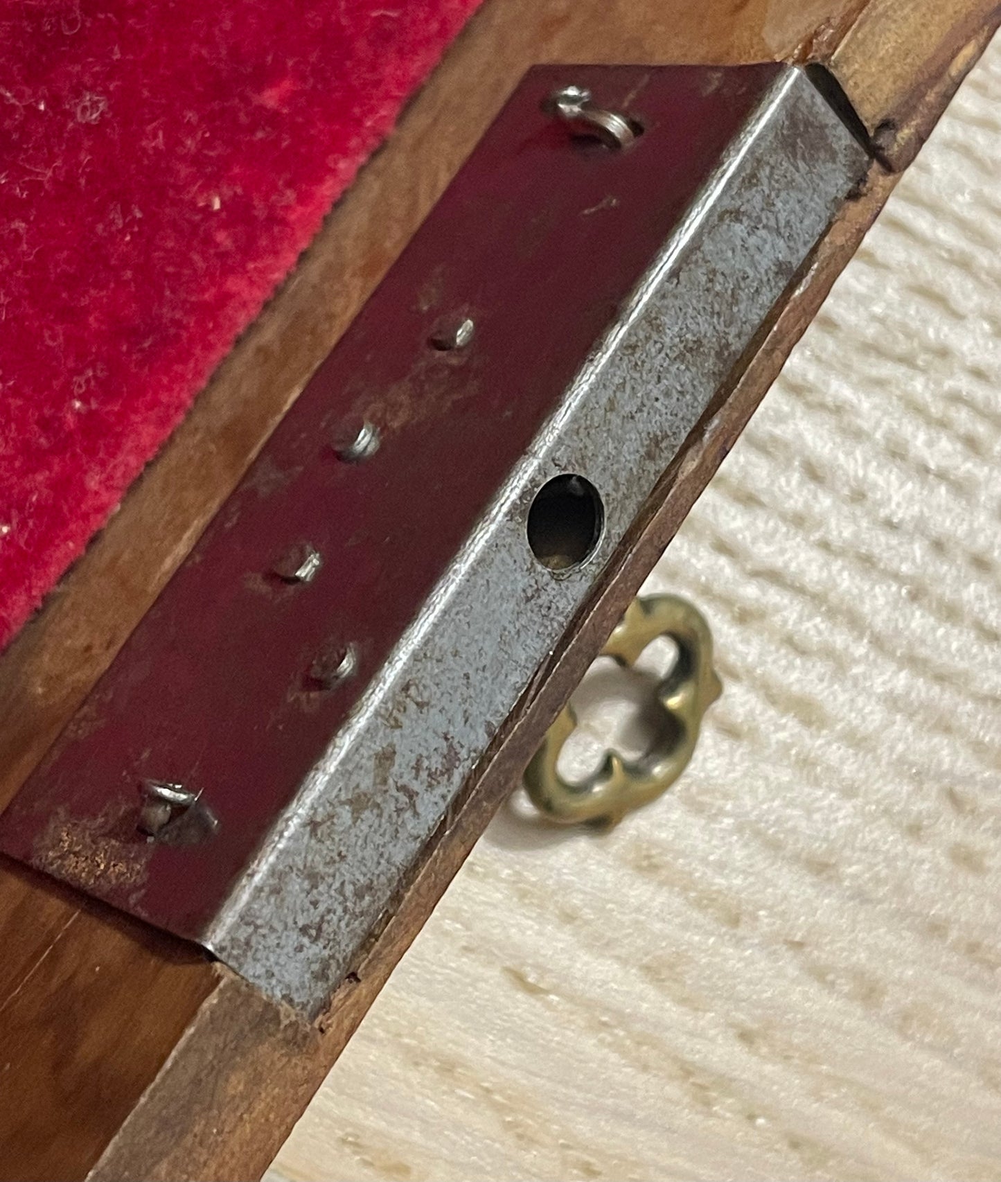 Cofanetto scatola portagioie di Sorrento con rondini, serratura e chiave