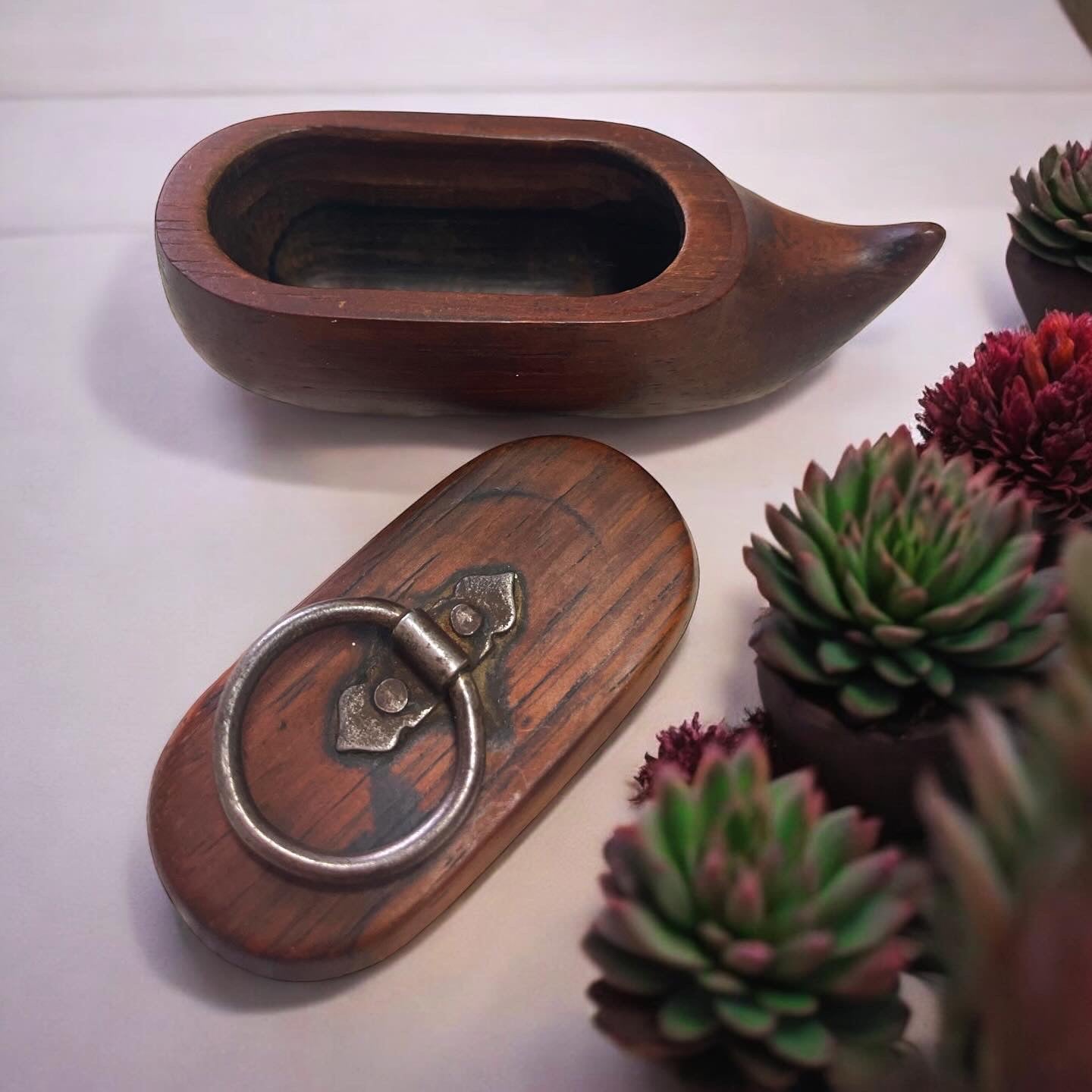 Snuffbox in the shape of a Dutch clog