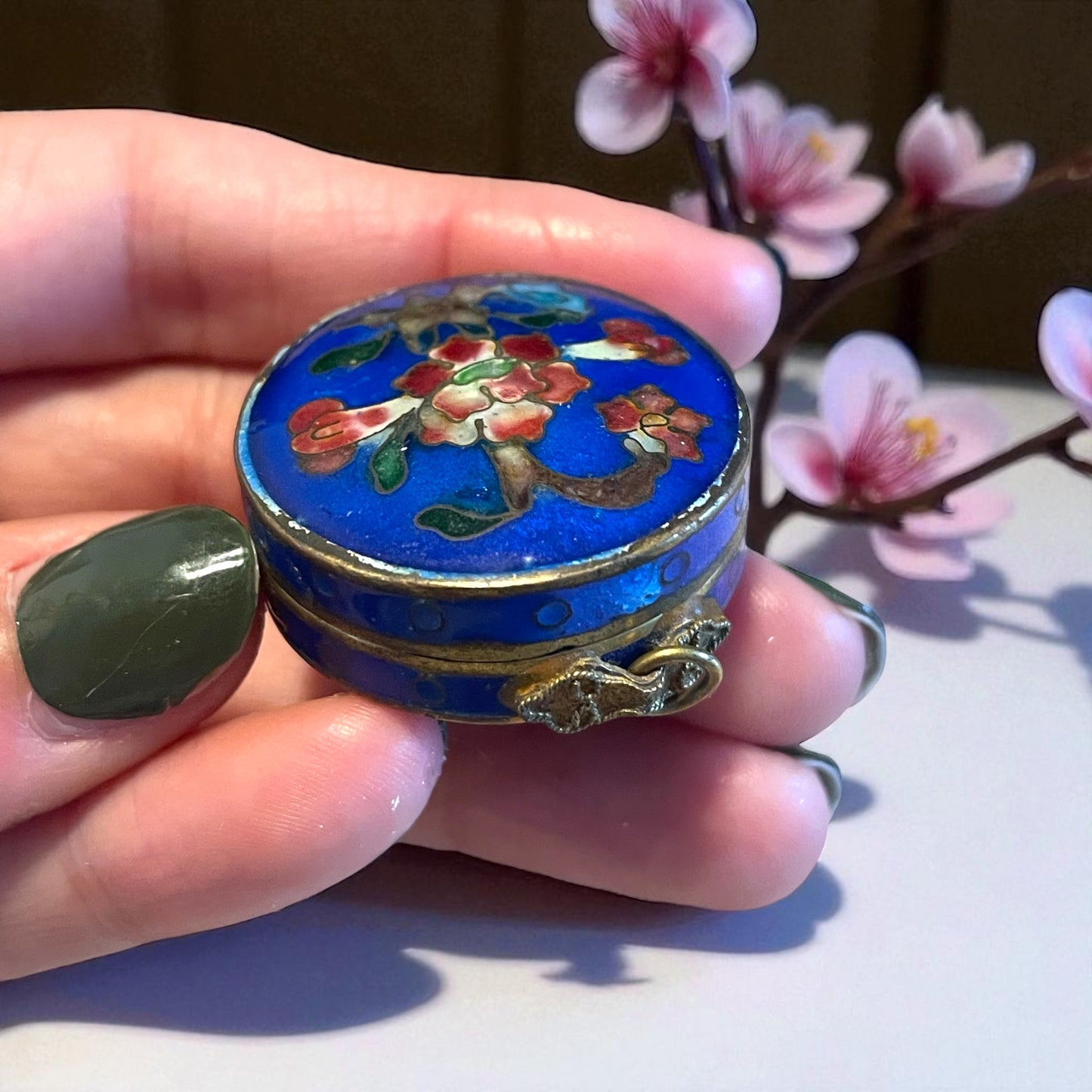 Porta pillole o essenze profumate in smalto cloisonné, primo ‘900 Cina