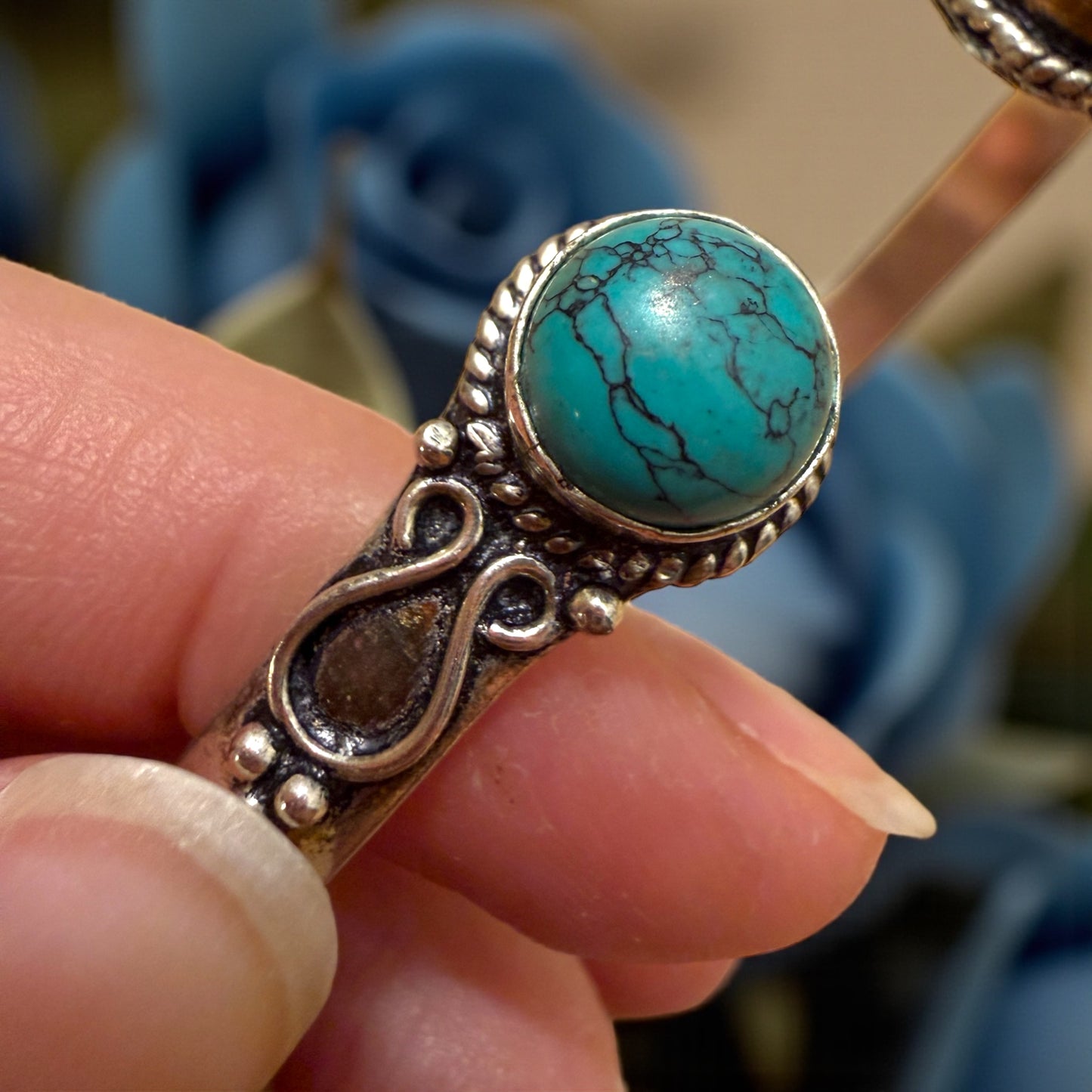 Bracciale aperto boho chic regolabile placcato argento, Nepal ca anni ‘80