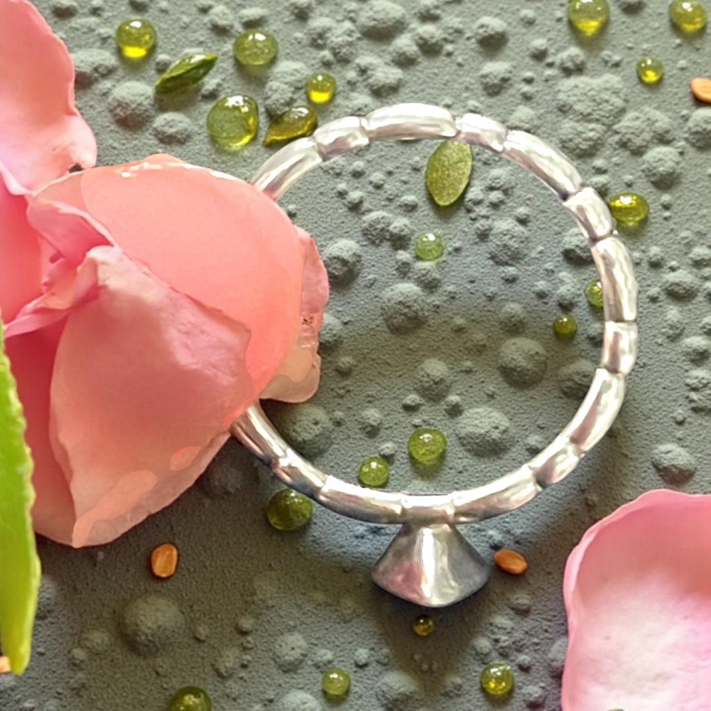 Anello fedina in argento 925 con cristallo viola a brillante