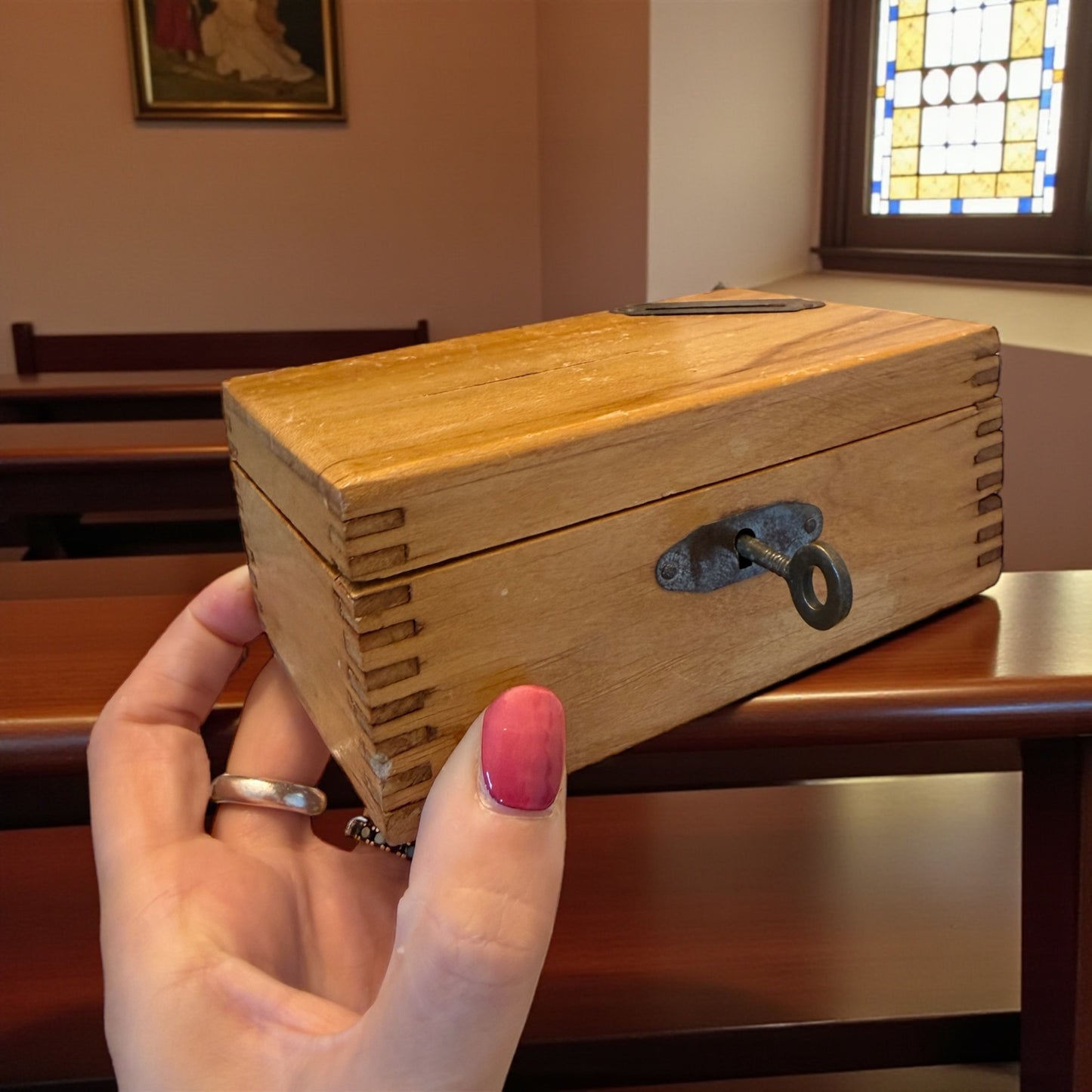 Tre cassette da offerta complete di chiave e serrature