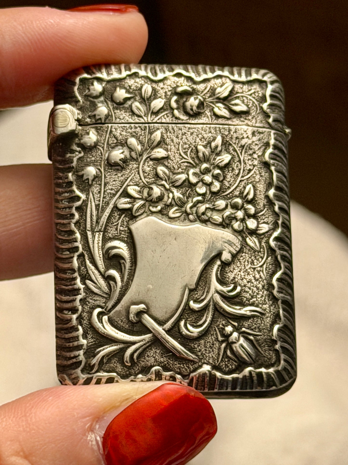 Vesta case in argento massiccio francese, cesello finissimo liberty fine ‘800