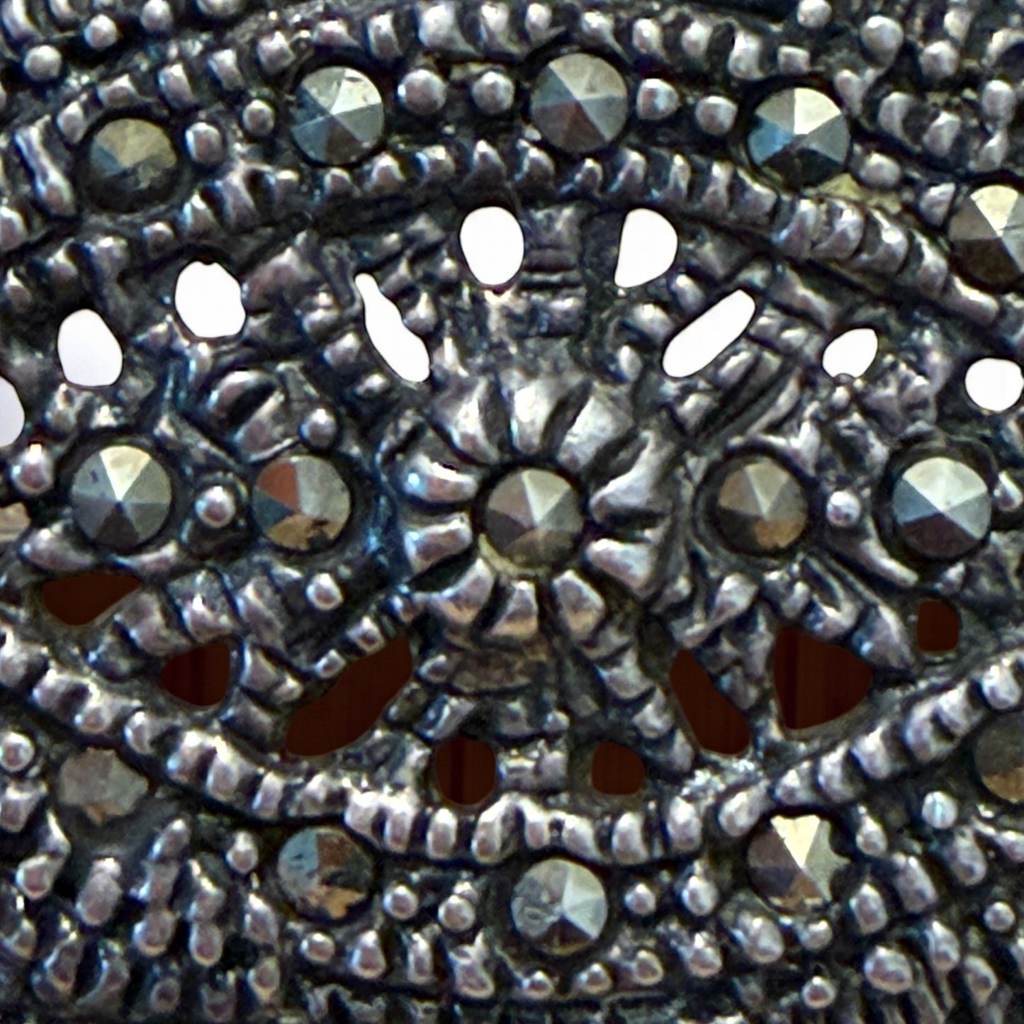 Spilla in argento 925 tempestata di marcasiti, anni ‘50 ca