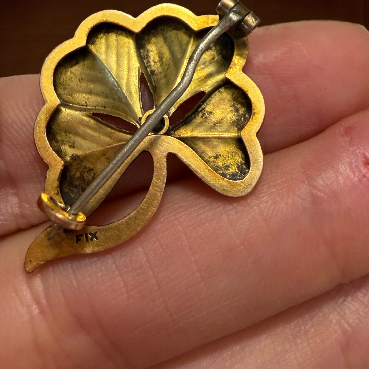 Spilla FIX placcata oro primo ‘900 a guisa di quadrifoglio