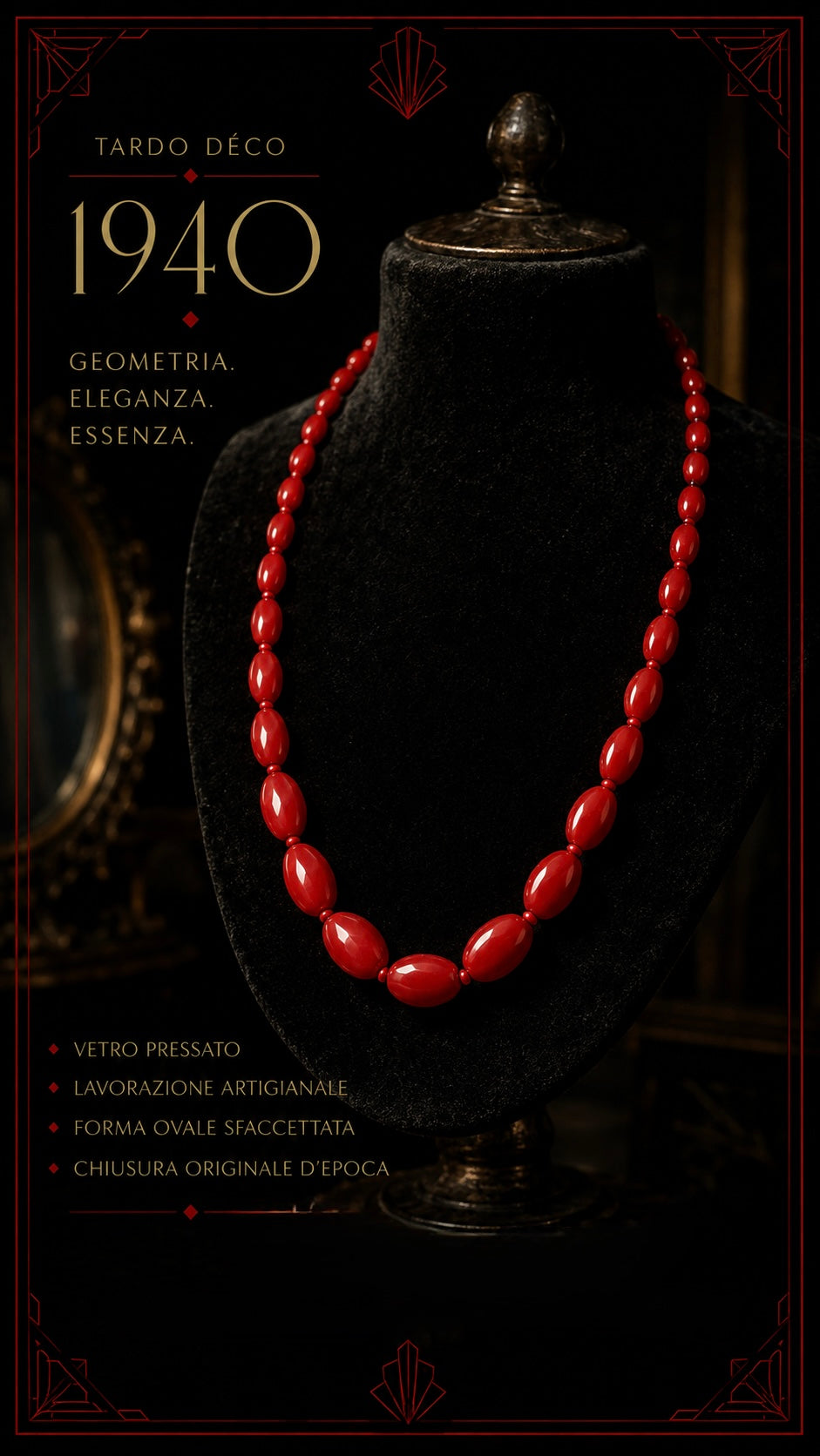 Splendido collier degradé con elementi fusiformi in vetro pressato rosso, tardo déco anni ‘40 annodata a mano