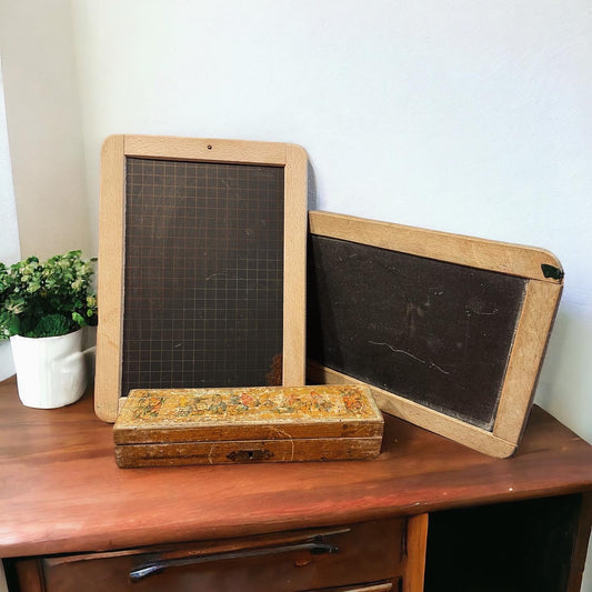 Brocante set 2 blackboards and plumier