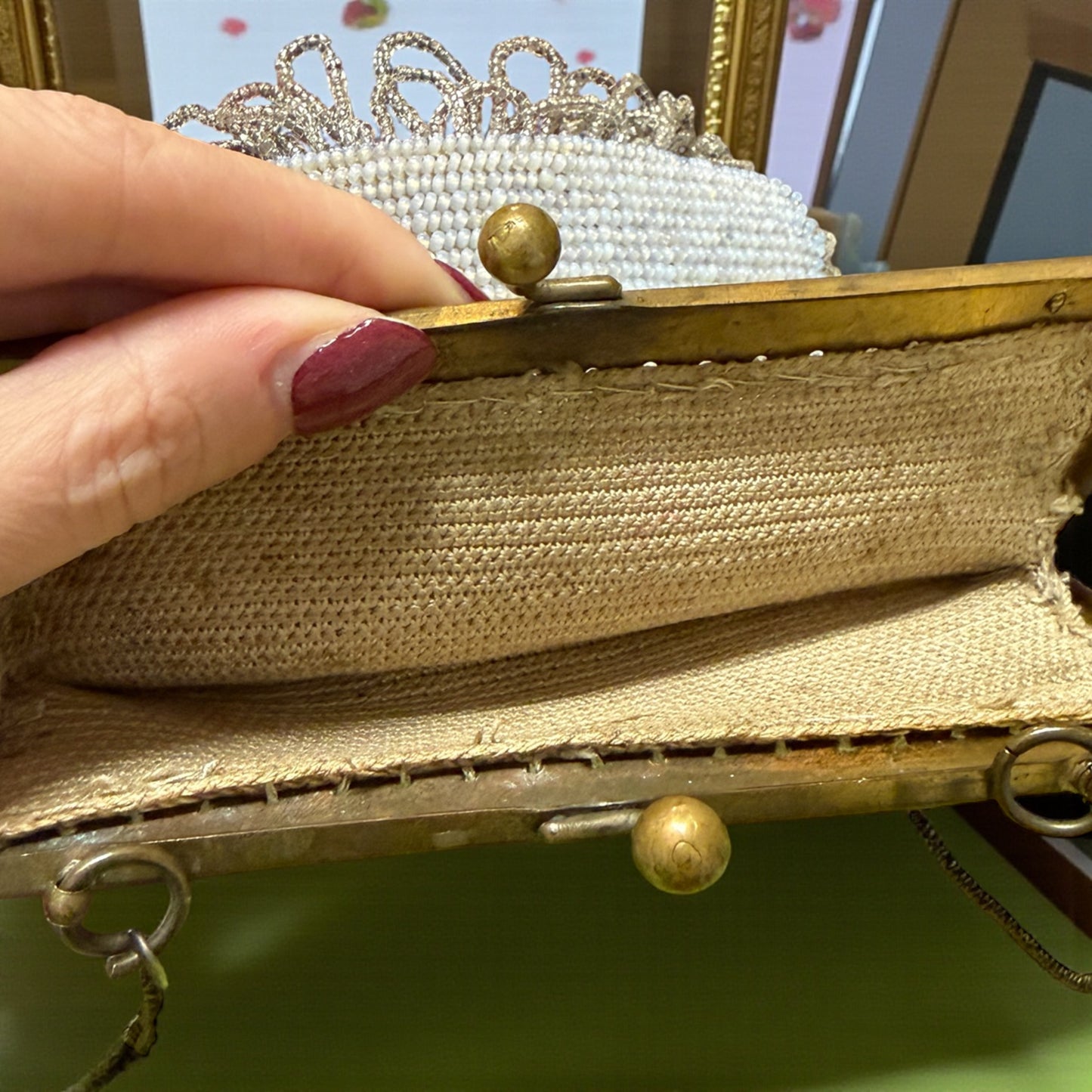 Antica borsetta gioiello da sera in micro perle di vetro, anni 10-20