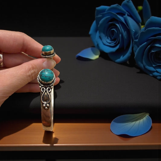 Bracciale aperto boho chic regolabile placcato argento, Nepal ca anni ‘80