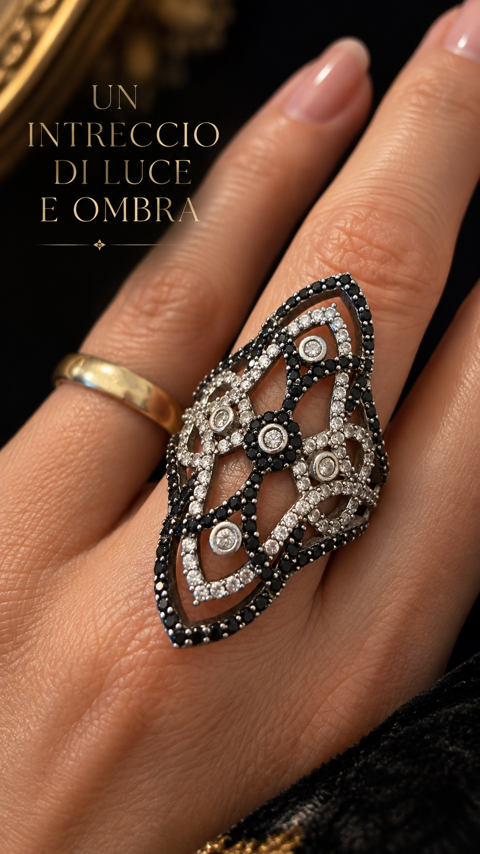 Splendido anello in argento “battaglia tra luce e ombra”