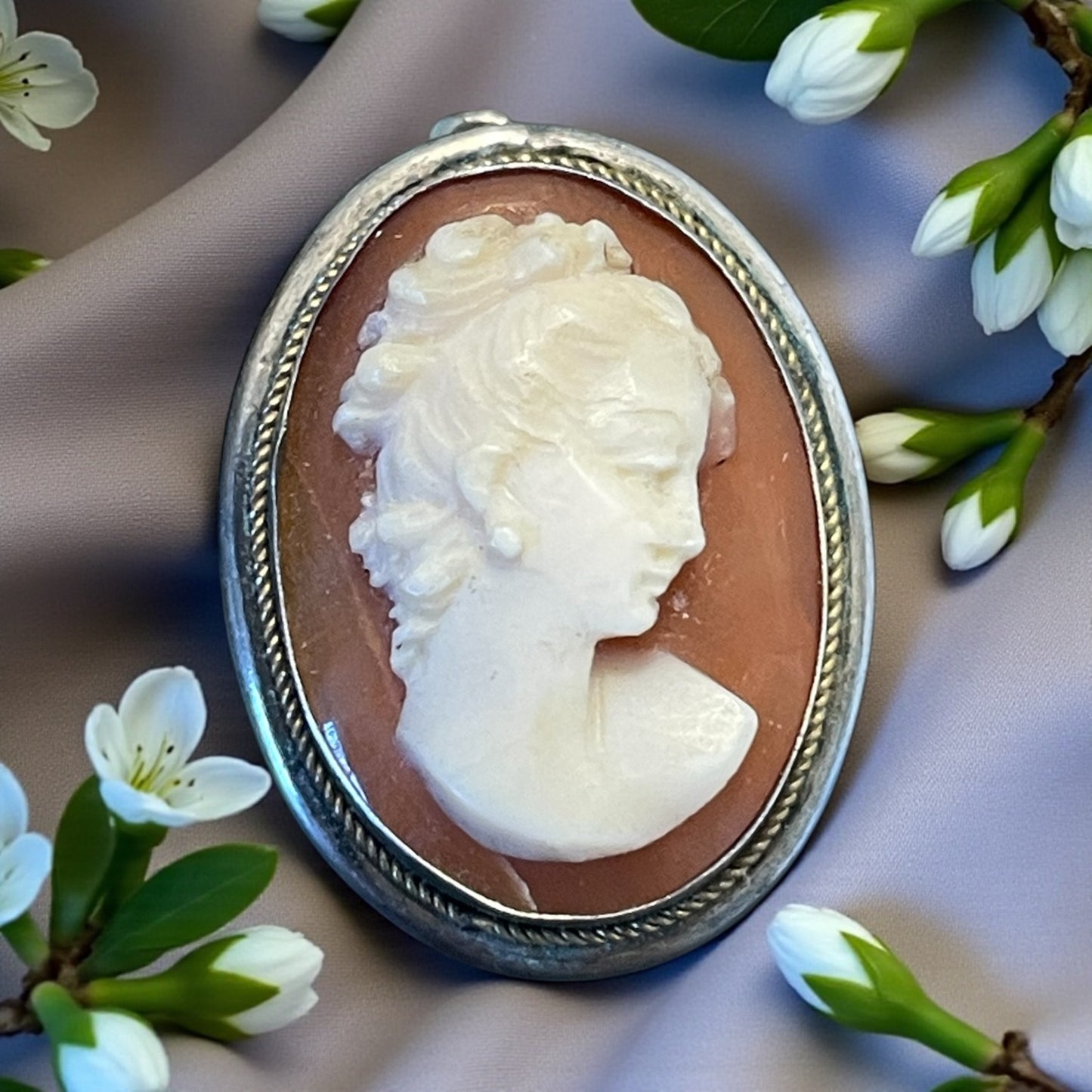 Cammeo su conchiglia montato in argento ‘800, Italia Torre del Greco anni ‘50 ca