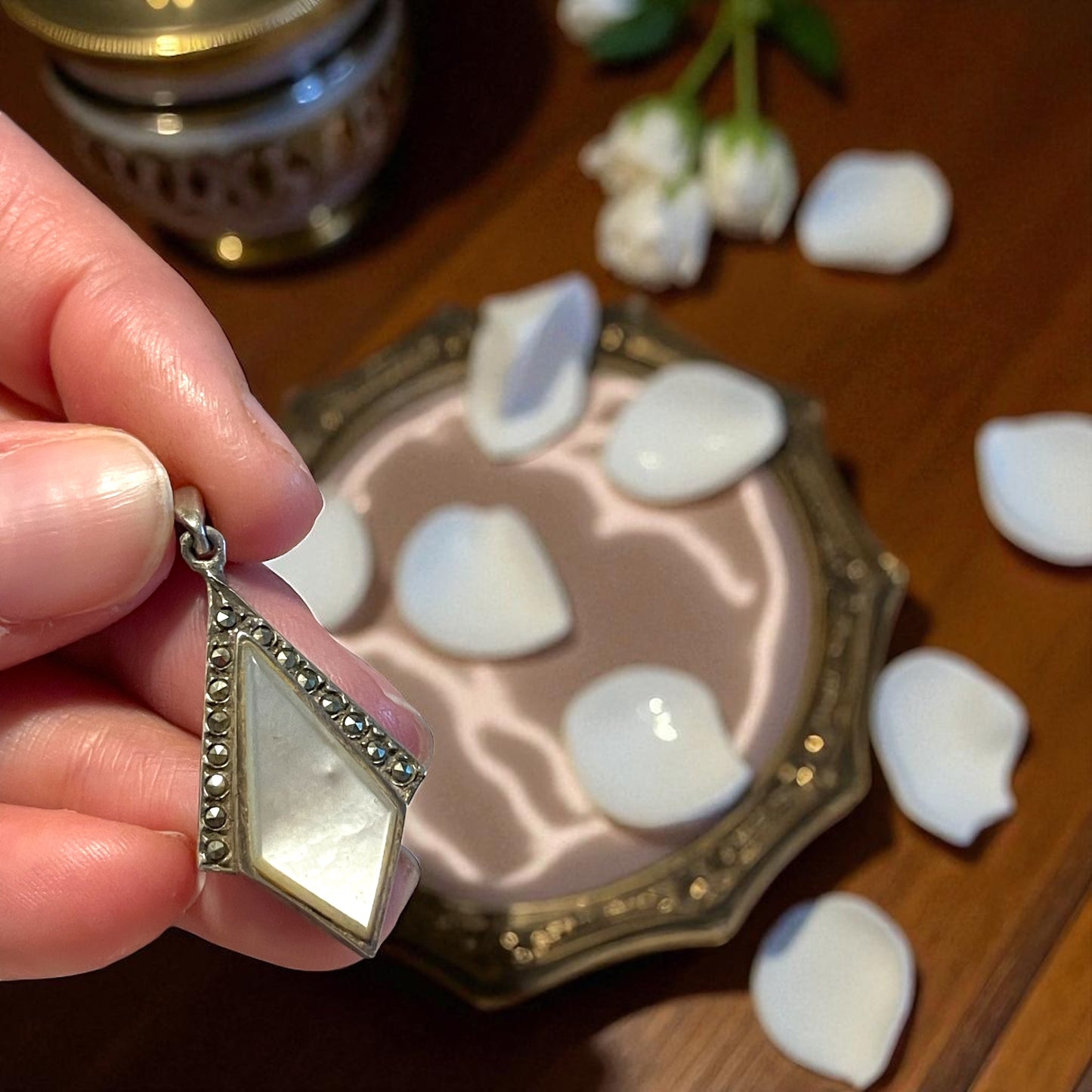 Pendente ciondolo argento 925 con madreperla e marcasiti, stile art déco