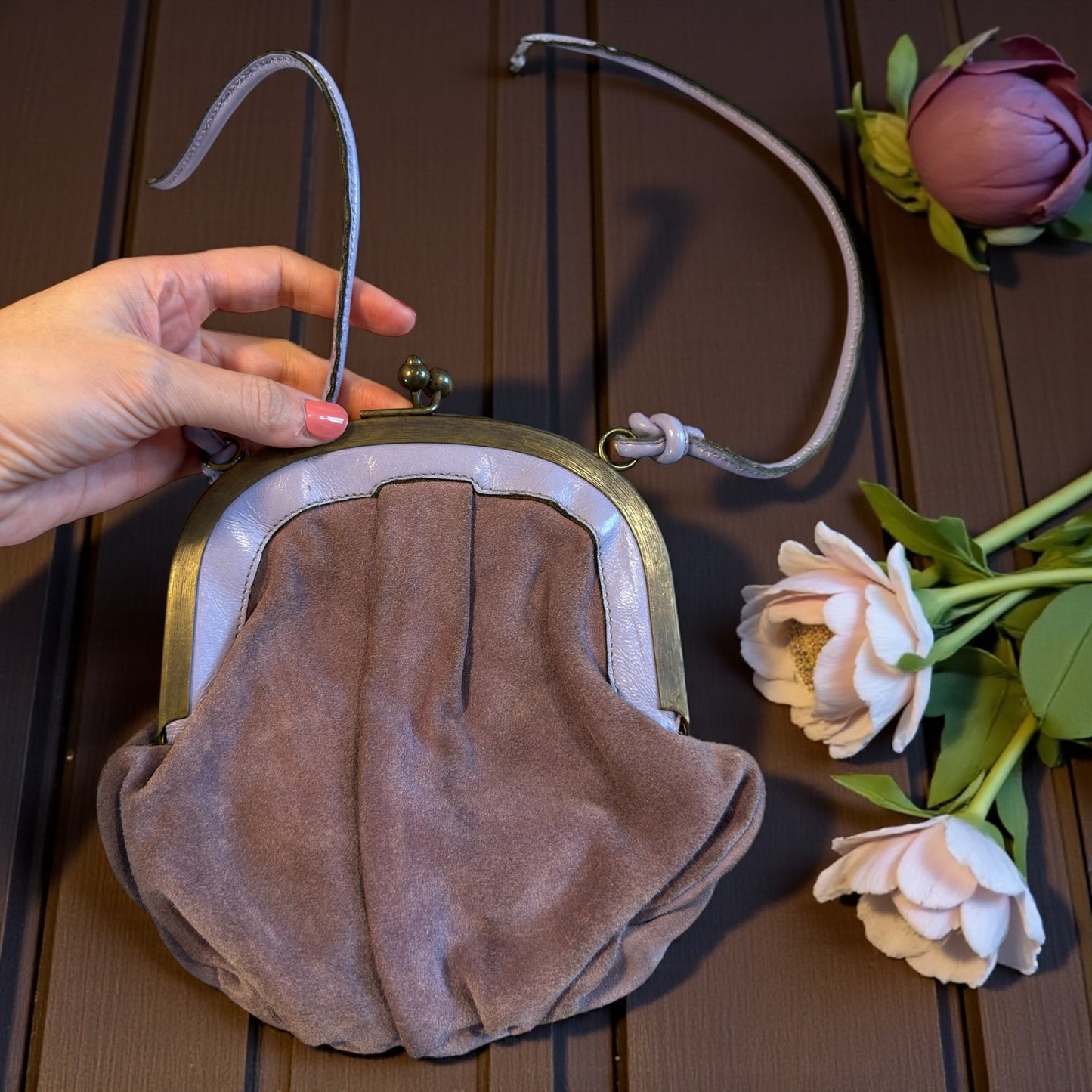 Set cappello e borsetta color malva anni ‘40