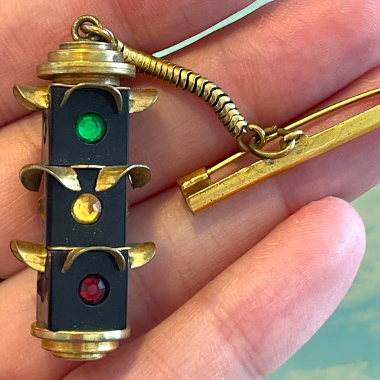 Spilla a semaforo con strass, anni ‘40 - ‘50