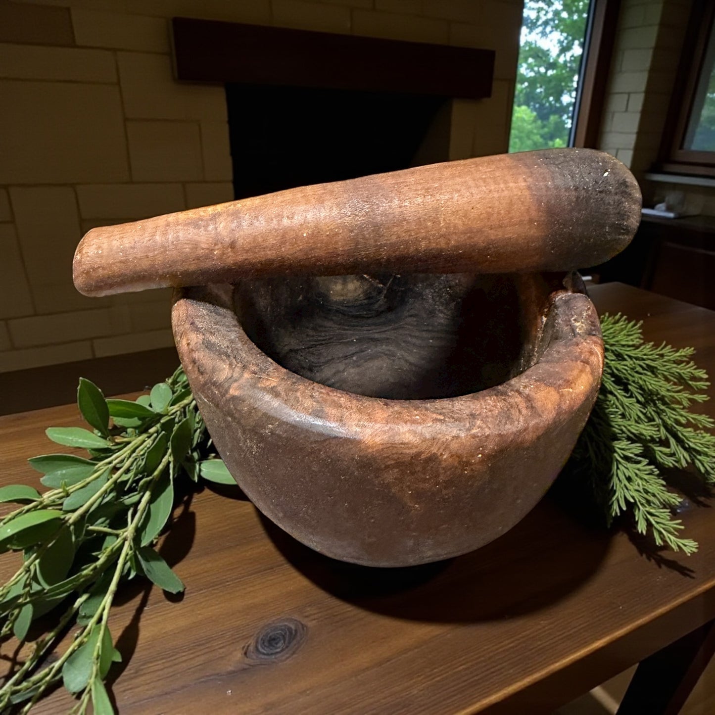 Mortaio e pestello antichi prov. da area alpina franco - italiana