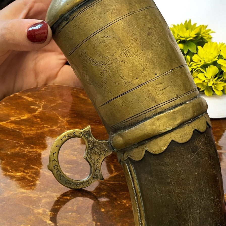 Antico corno da polvere del 1800
