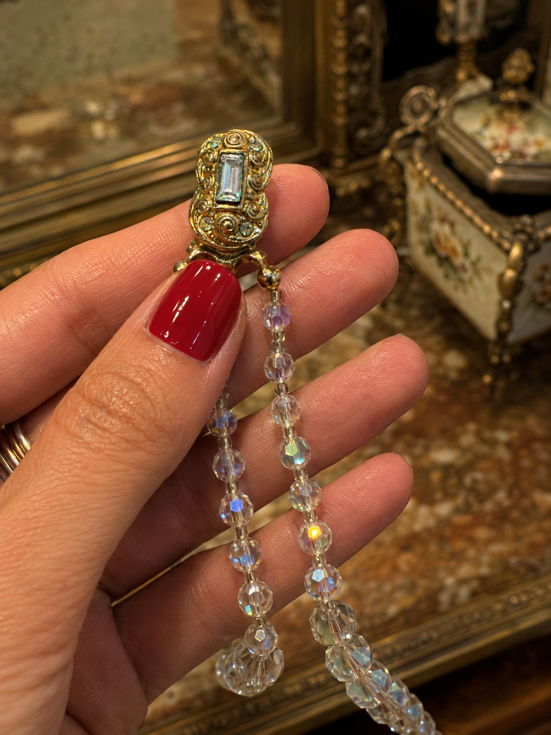 Collana anni ‘50 perle di vetro sfaccettato aurora borealis degradé a doppio filo