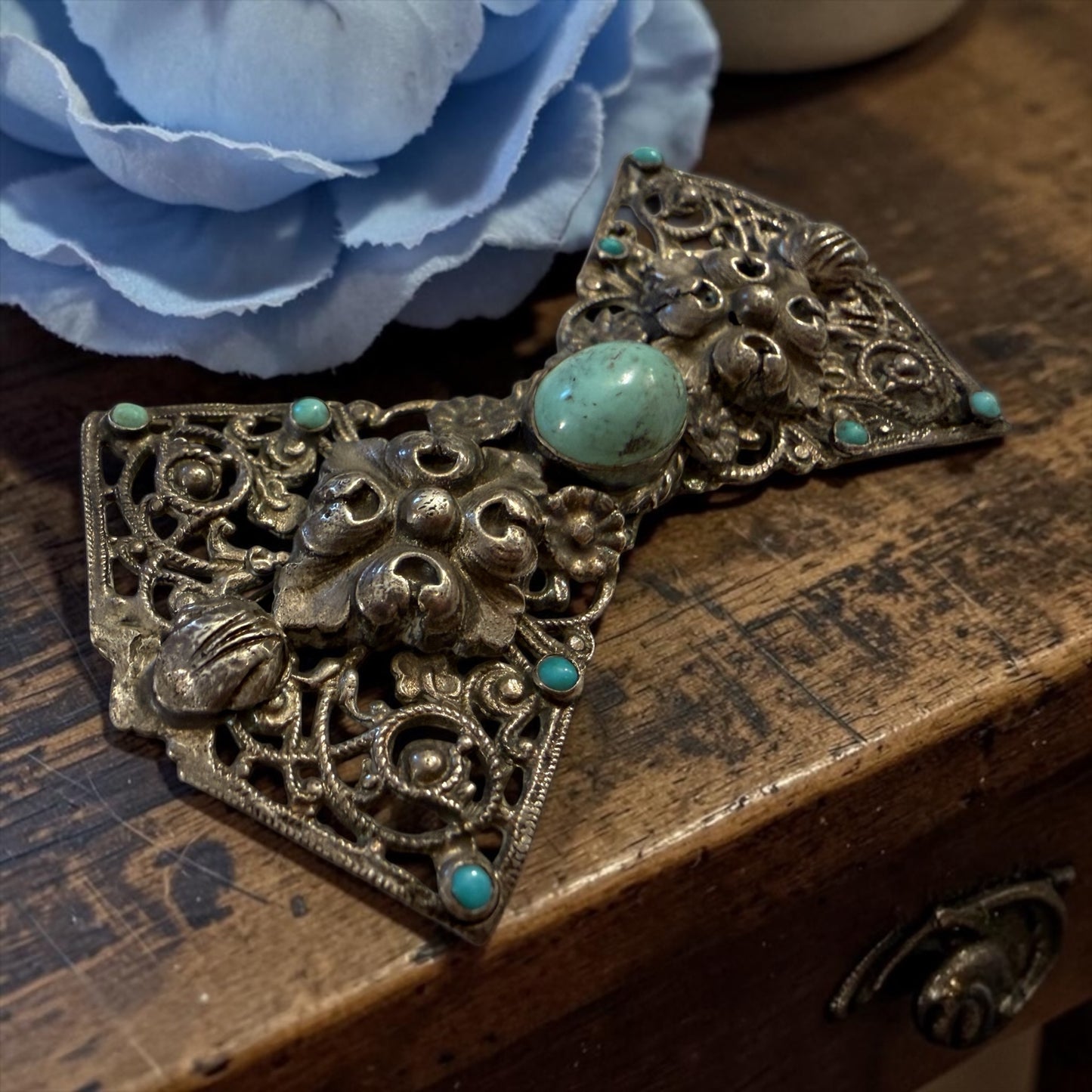 Spilla art déco a papillon anni ‘30 in argento 800 con turchese