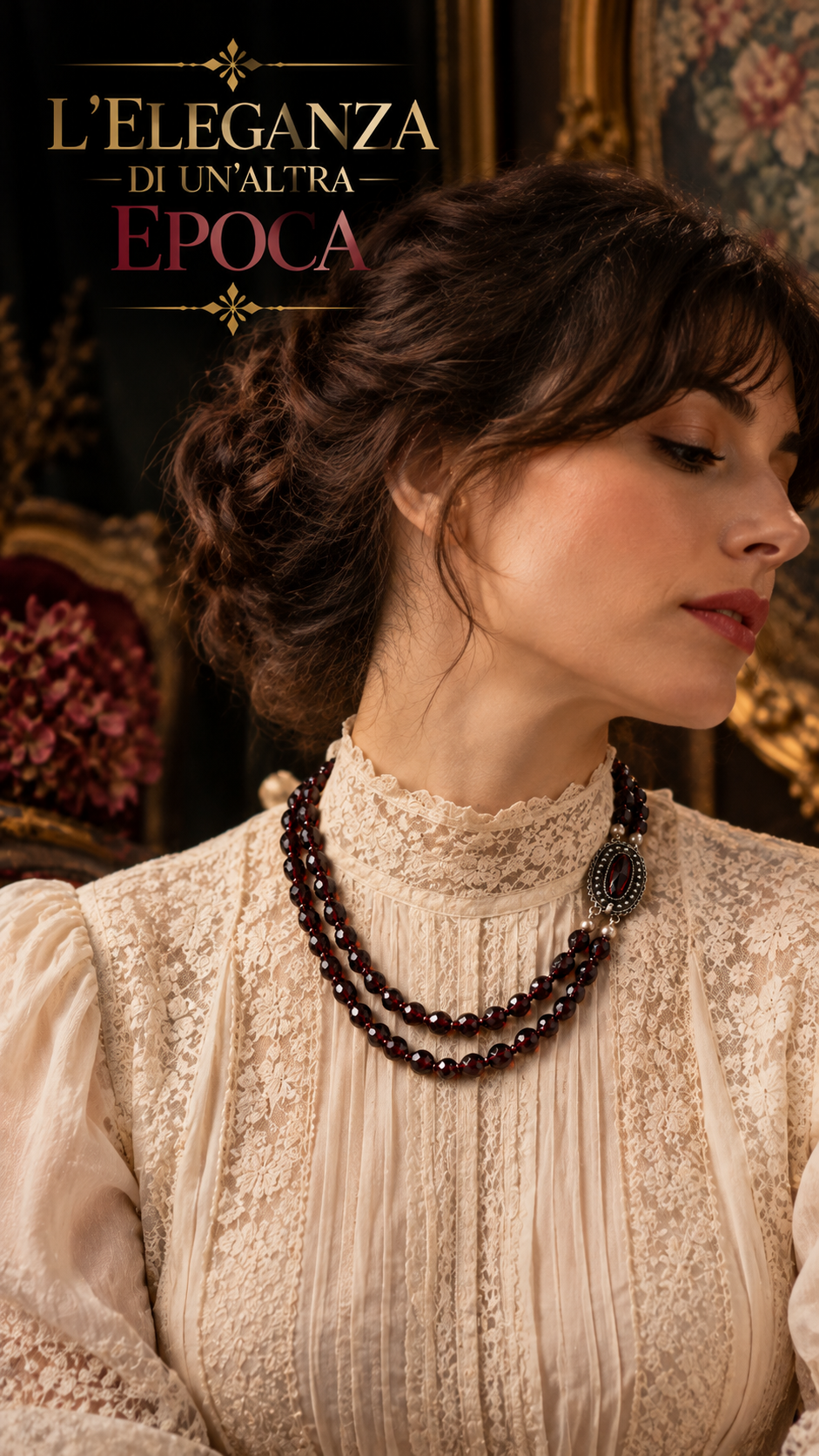 Collier collana a doppio filo incrociato in granati con chiusura gioiello, prima metà ‘900