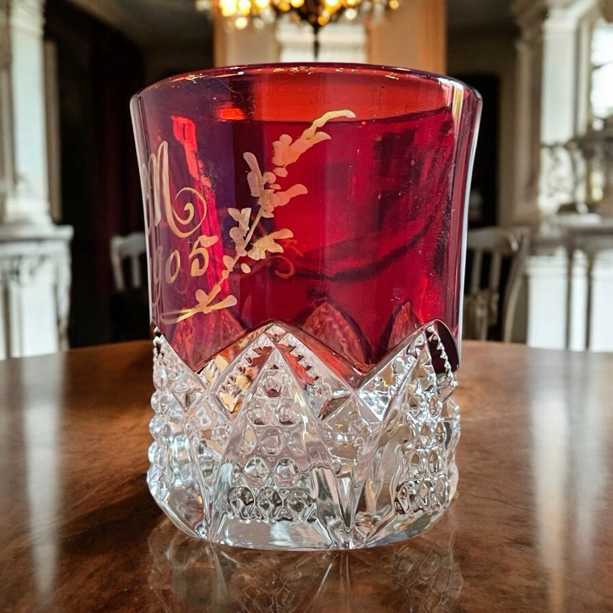 Antico bicchiere da nascita americano in ruby flash, 1905