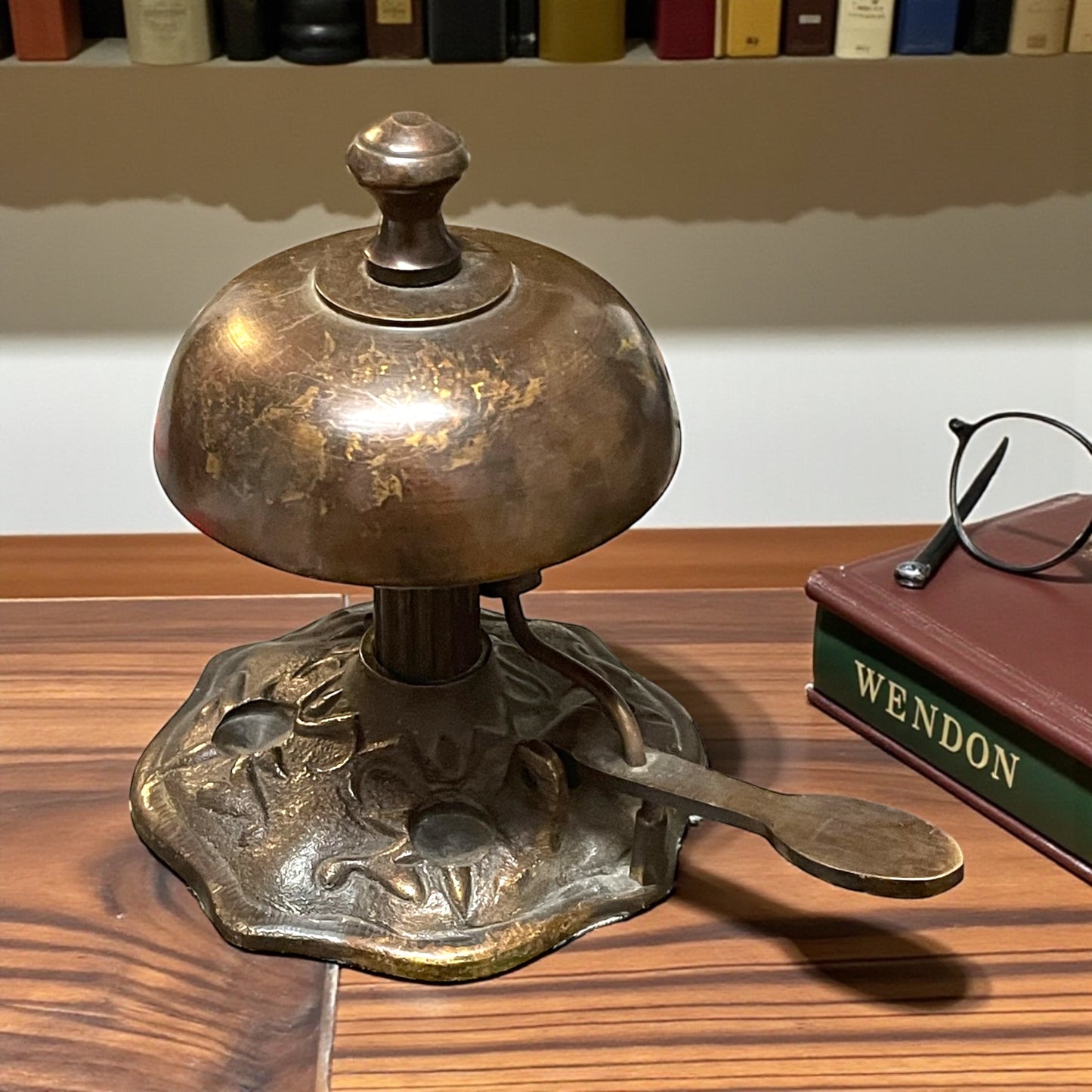 Antico campanello liberty da hall d’albergo