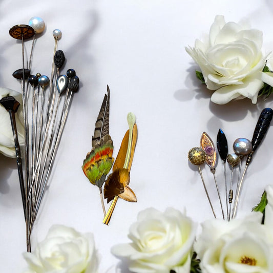Lotto 20 accessori per cappelli da fine ‘800 a fine anni ‘50