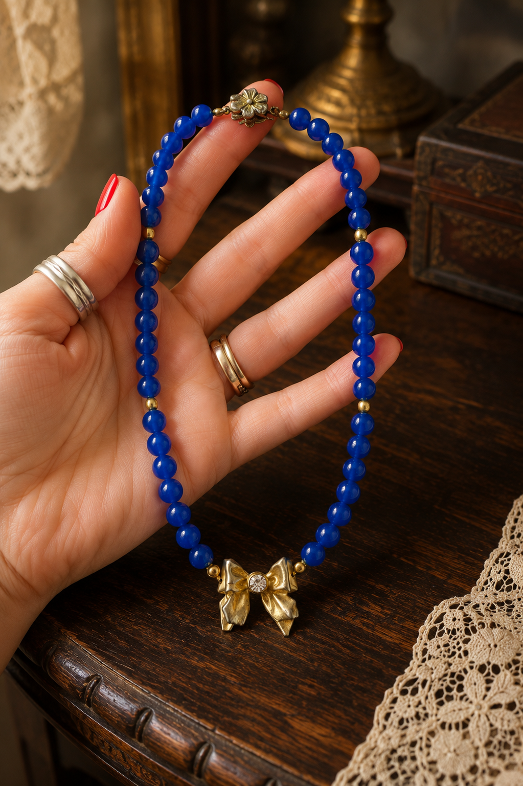 Collana in opalina blu nuova da atelier Americano originale anni ‘30
