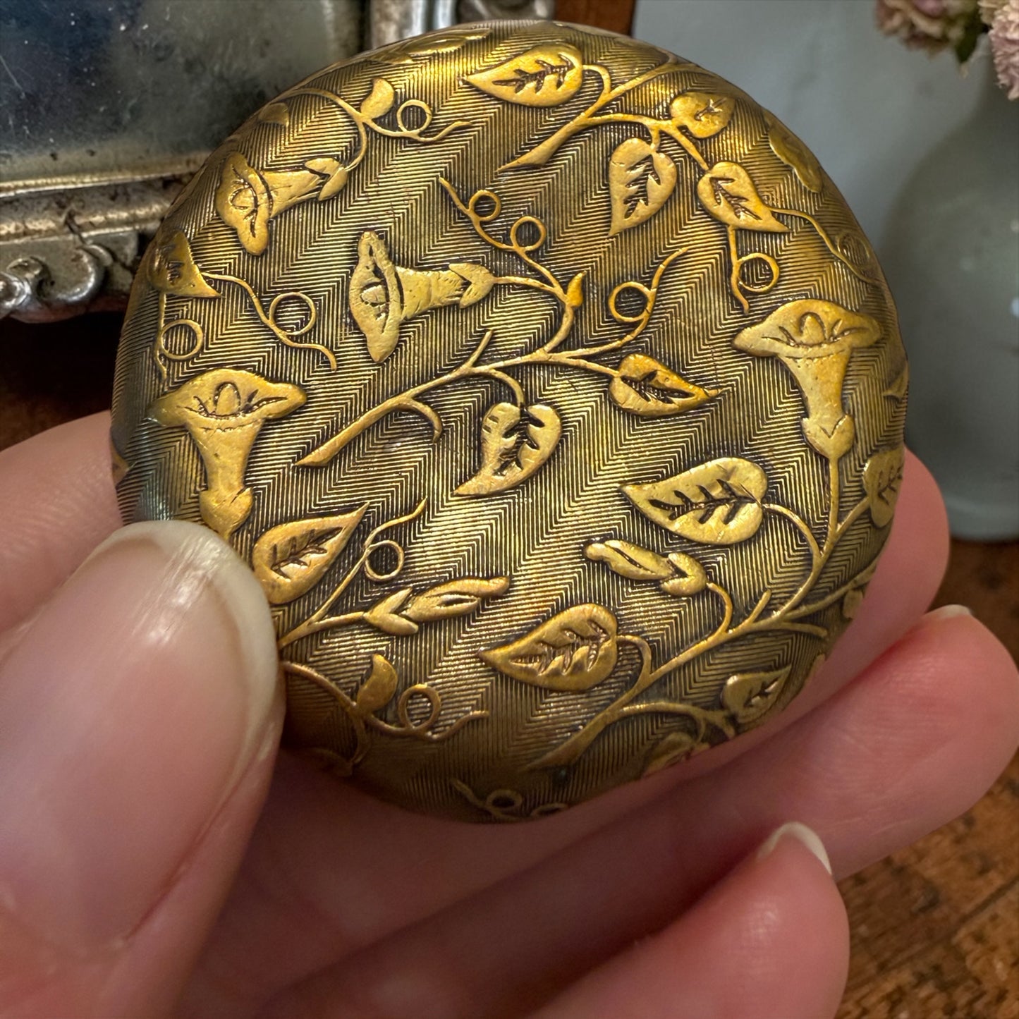 Porta cipria poudrier da viaggio fine ‘800 primo ‘900 guilloché con campanellini