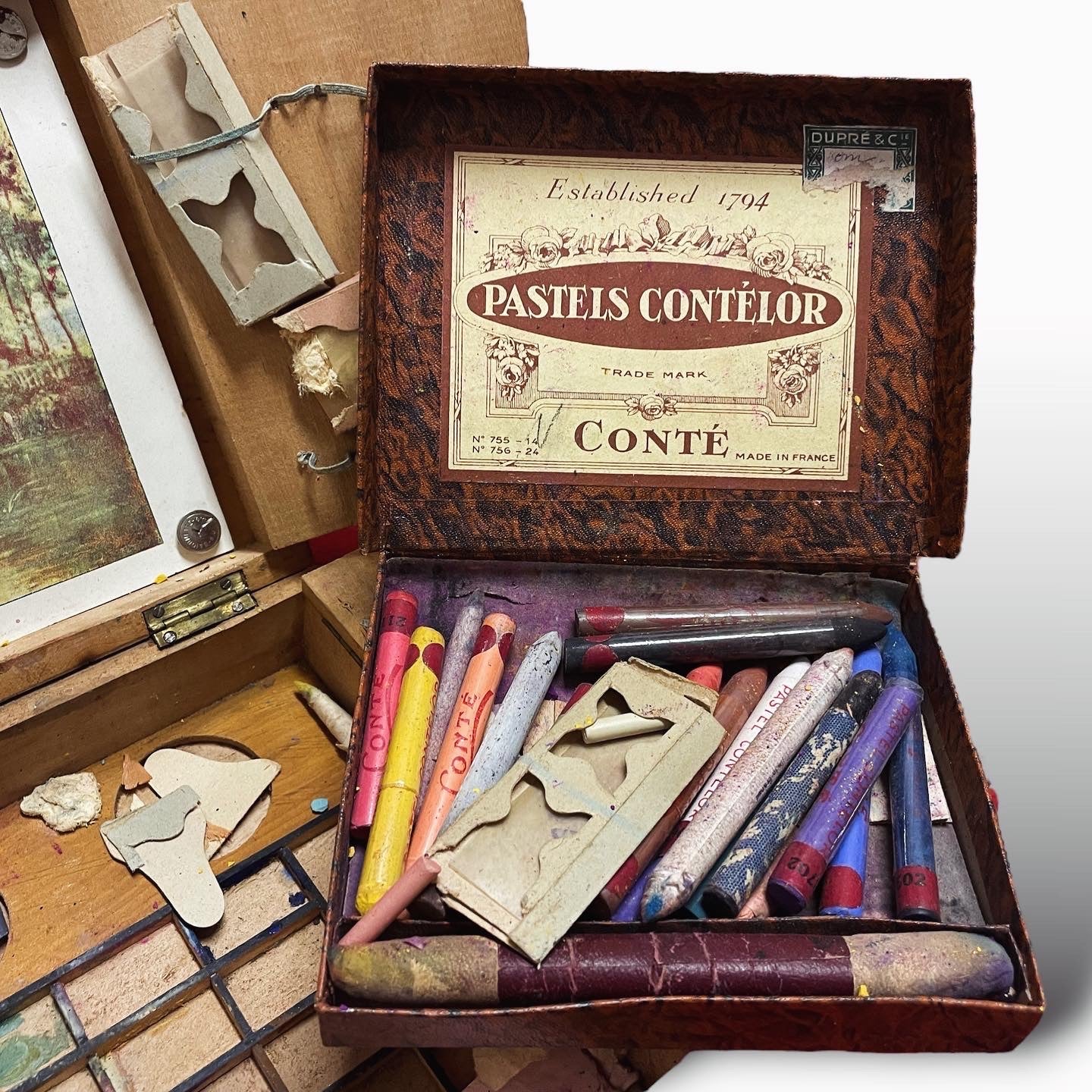 Antique drawing box with accessories