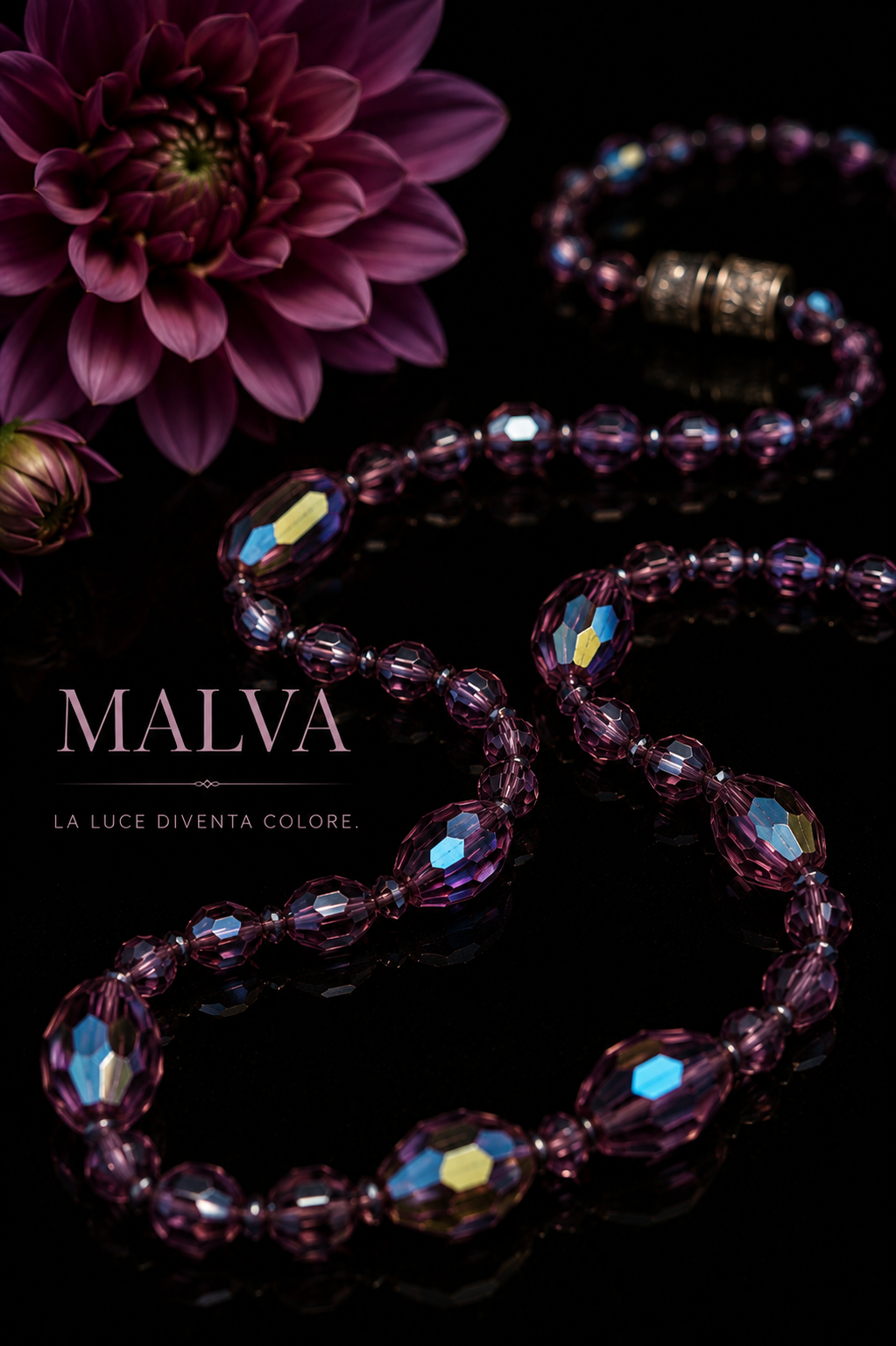 Collana con perle in vetro sfaccettato degradé color malva e finitura aurora Borealis