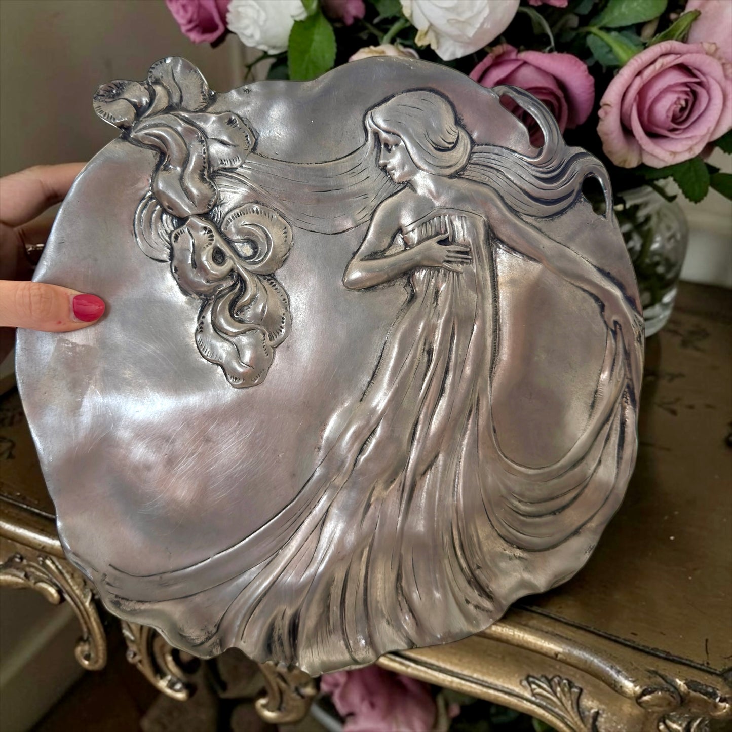 Centrotavola Liberty in étain francese con piedini