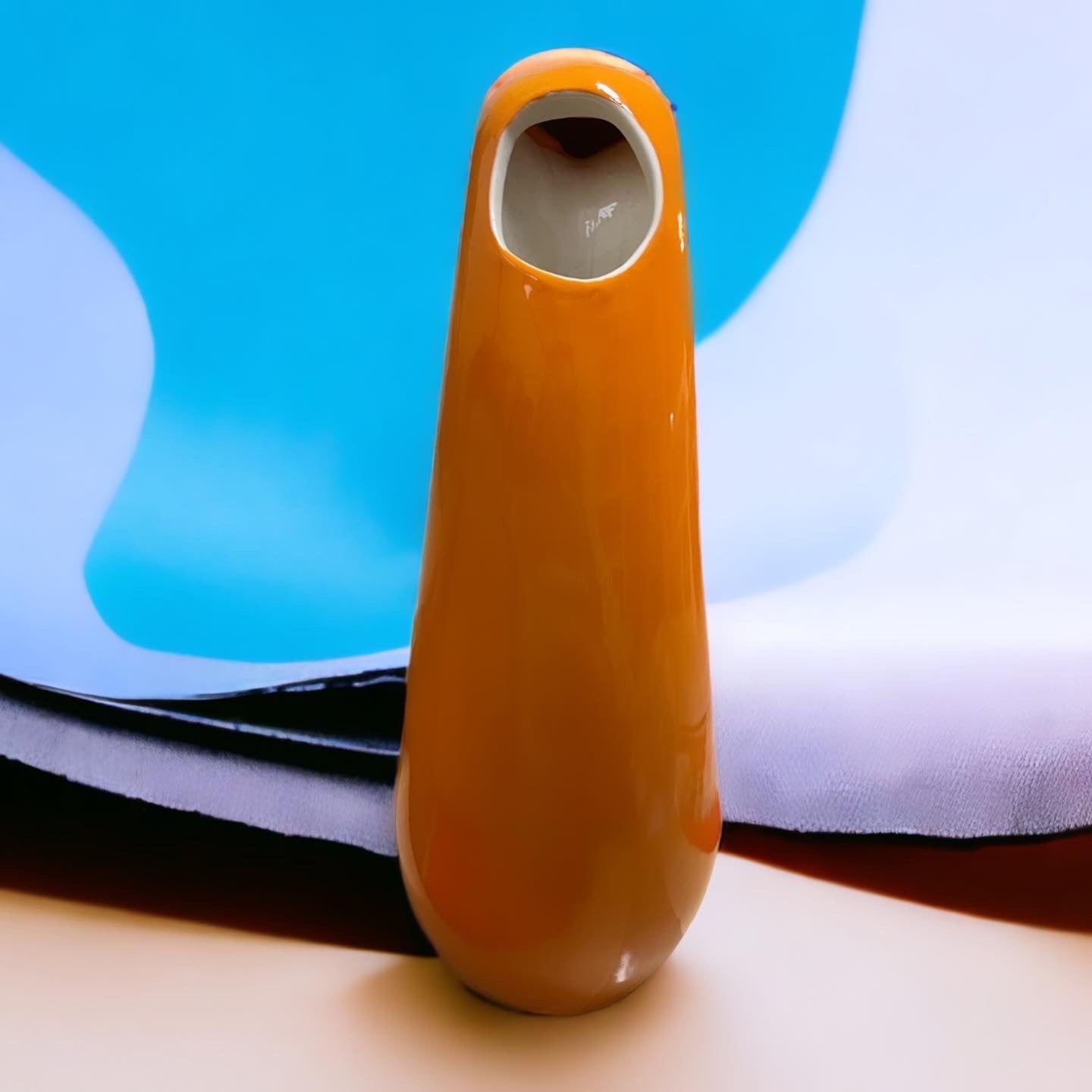 Orange space age vase scandinavian design