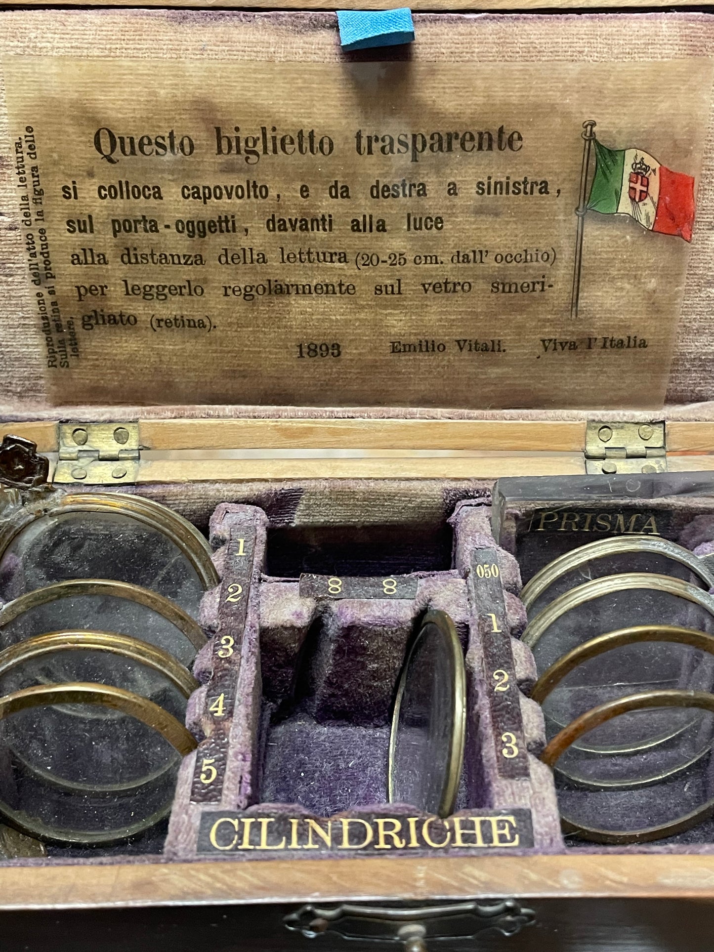 Antico set da ottico optometrista, lenti in cofanetto 1893