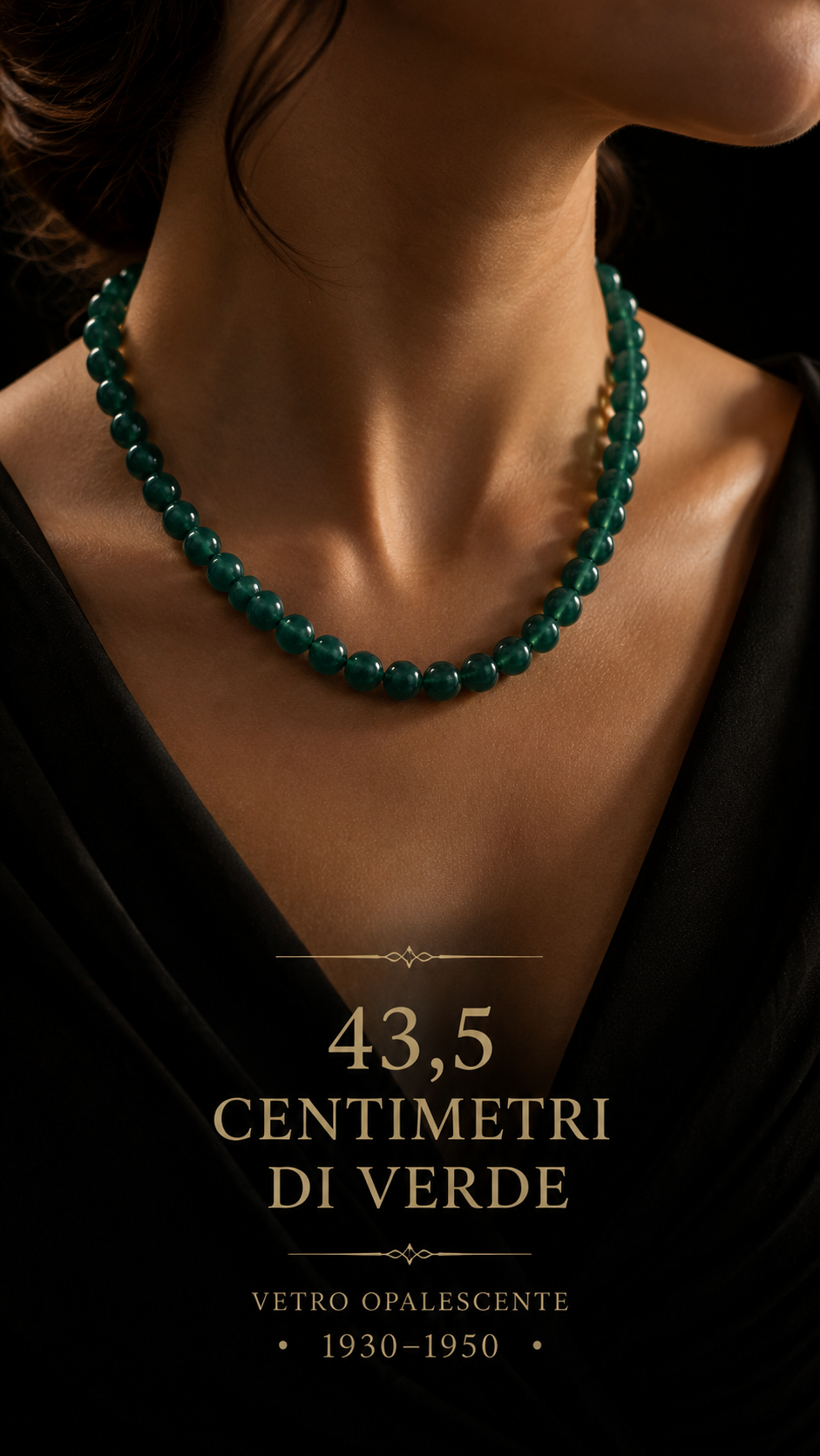 Collana perle in vetro verde opalescente anni ‘30-‘50