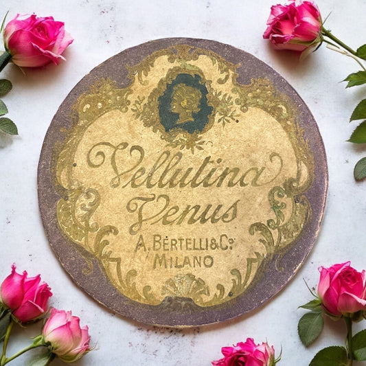 Scatola porta cipria liberty anni ‘20, Vellutina Bertelli